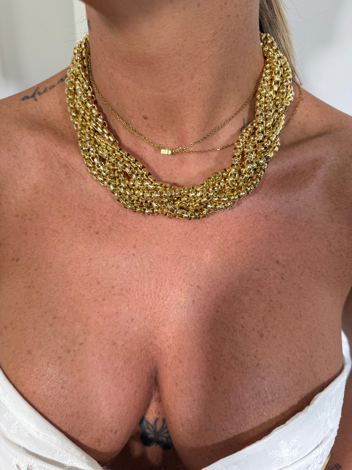 Collana girocollo intrecciata oro