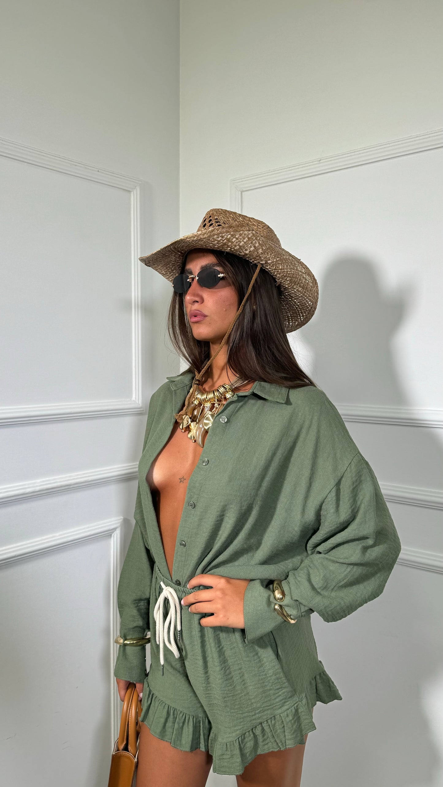 Coordinato scollo sul retro Marcela verde militare