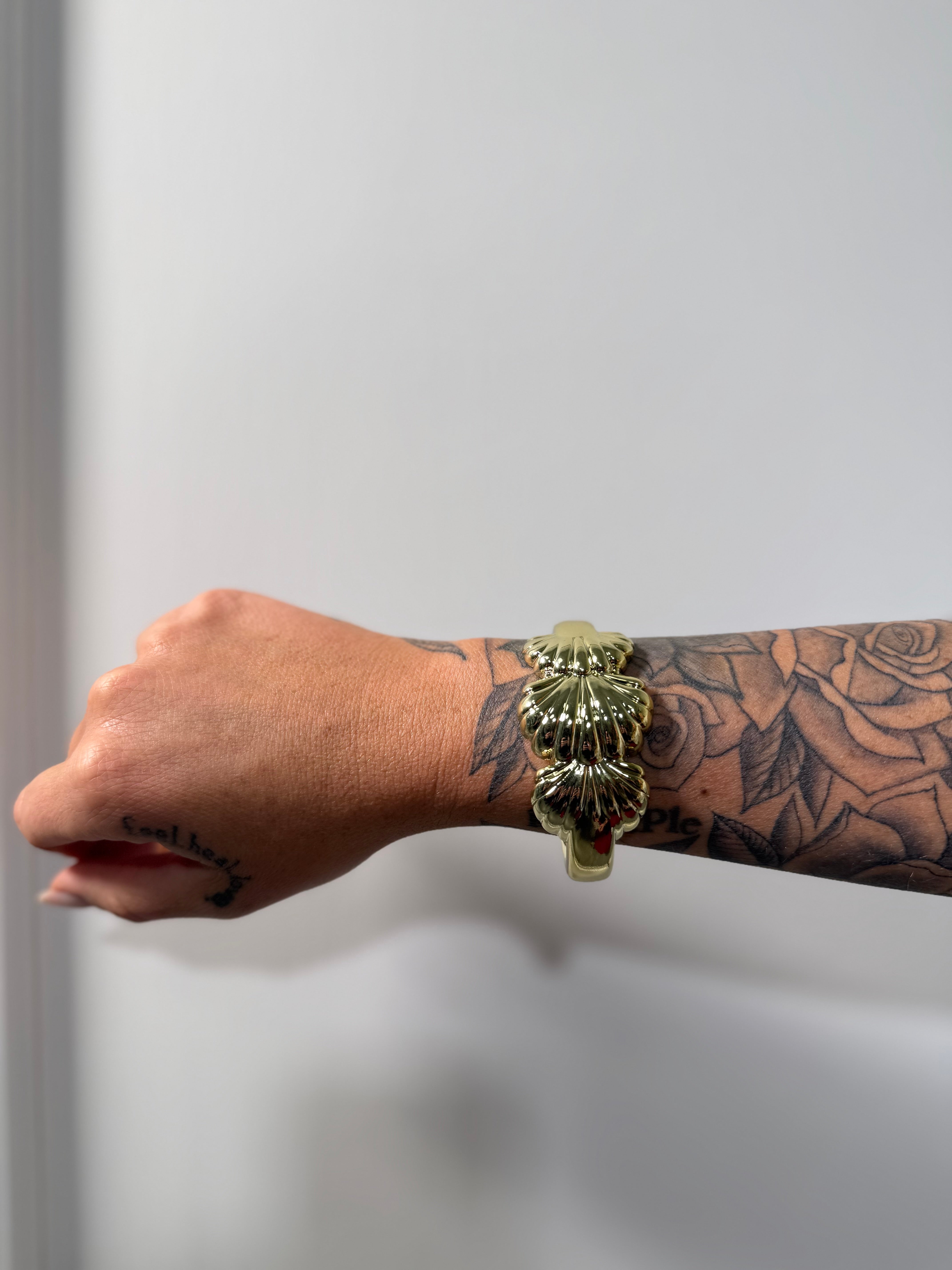 Bracciale rigido con decoro (vari colori)