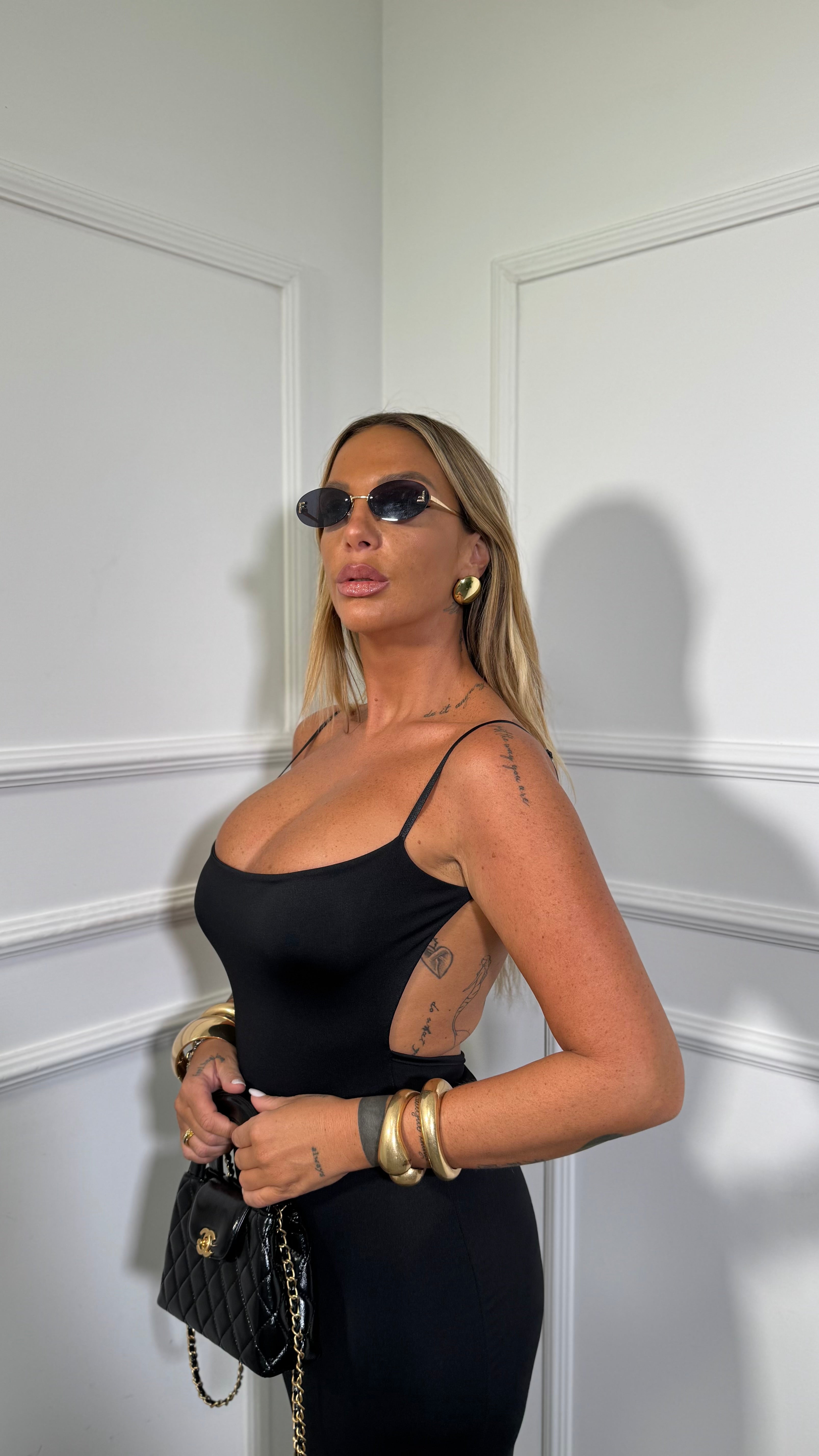 Abito midi in lycra con drappeggio sul retro nero 16724