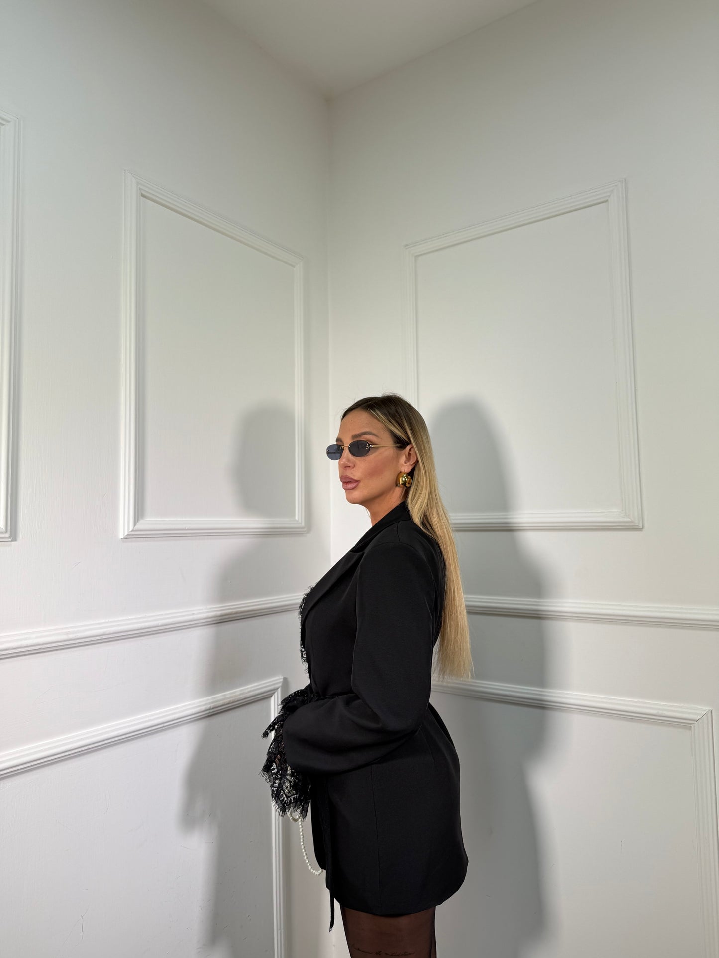 Abito giacca con pizzo Selena nero 25180