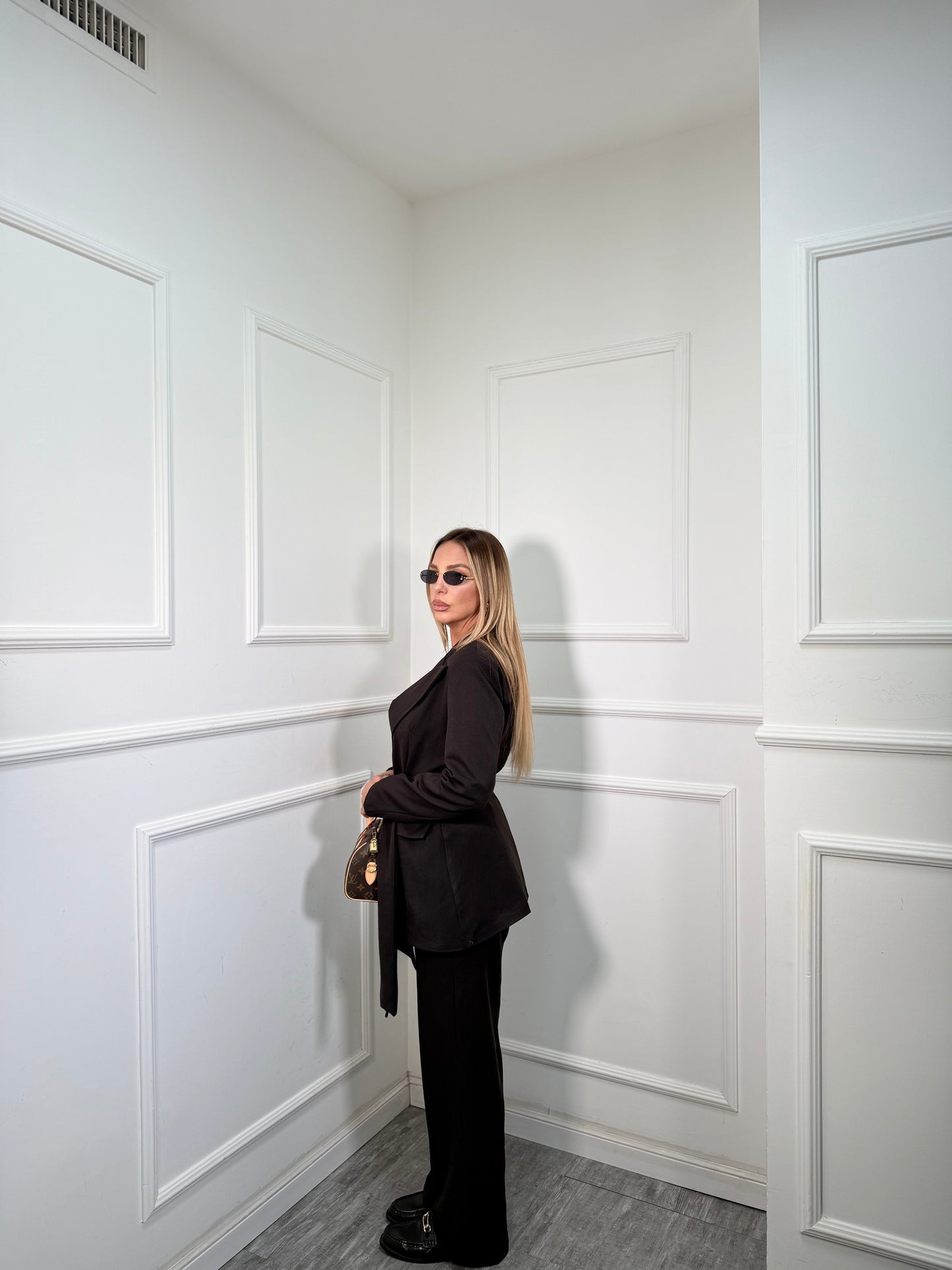 Tailleur con fusciacca Secret testa di moro 2612