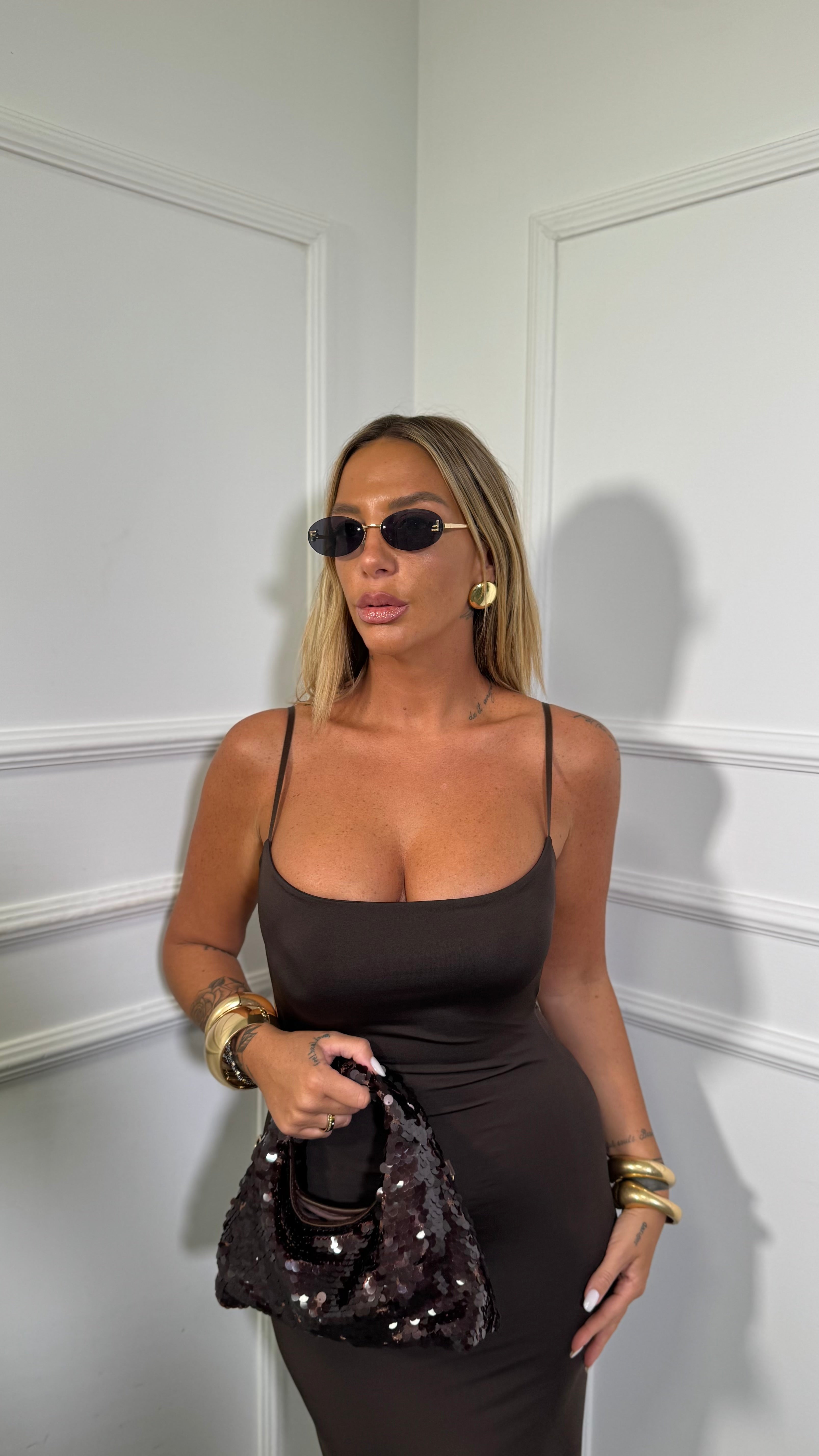 Abito midi in lycra con drappeggio sul retro cioccolato 16724