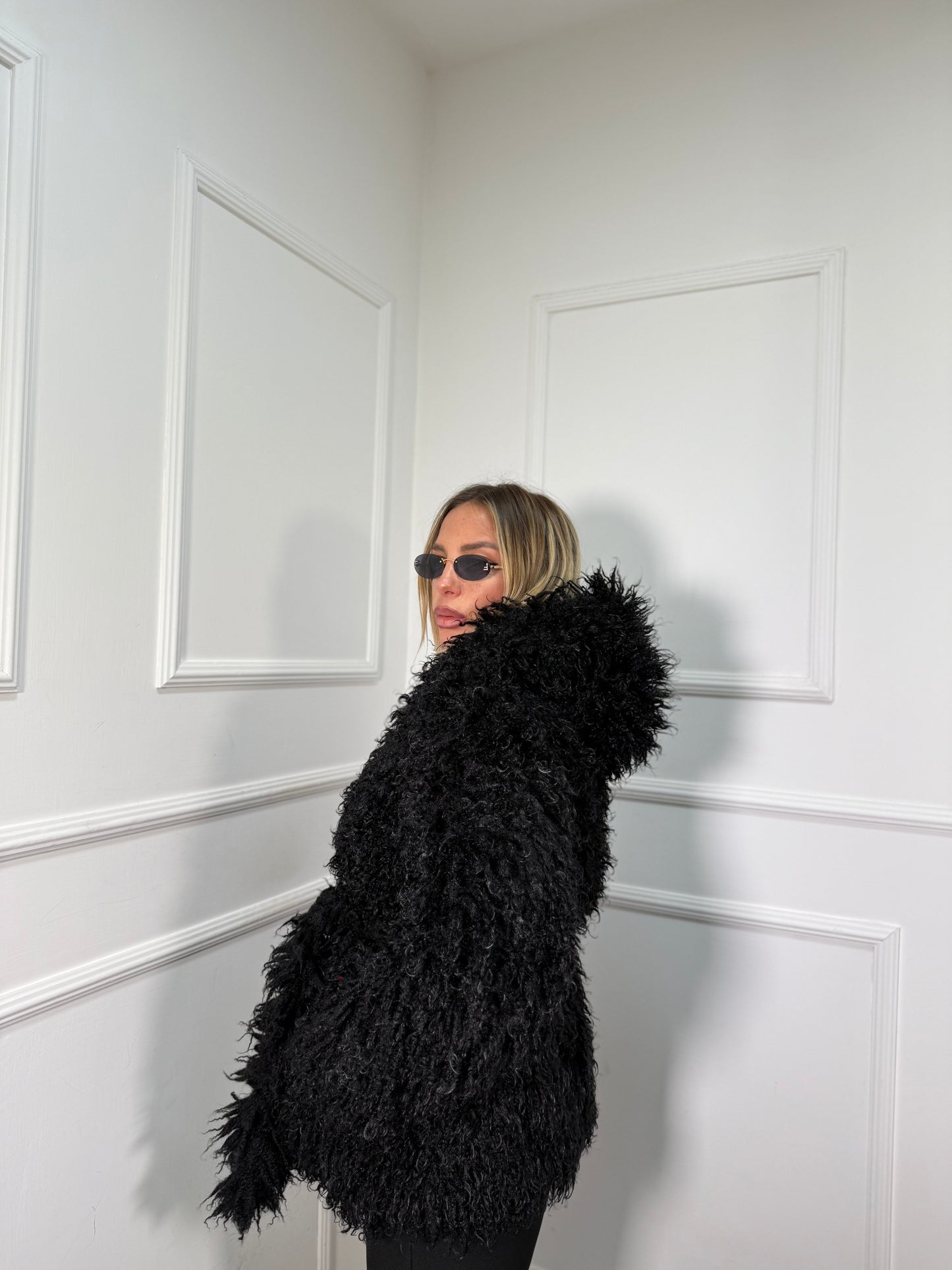 Ecofur Mongolia con cintura Allison nera pj8201