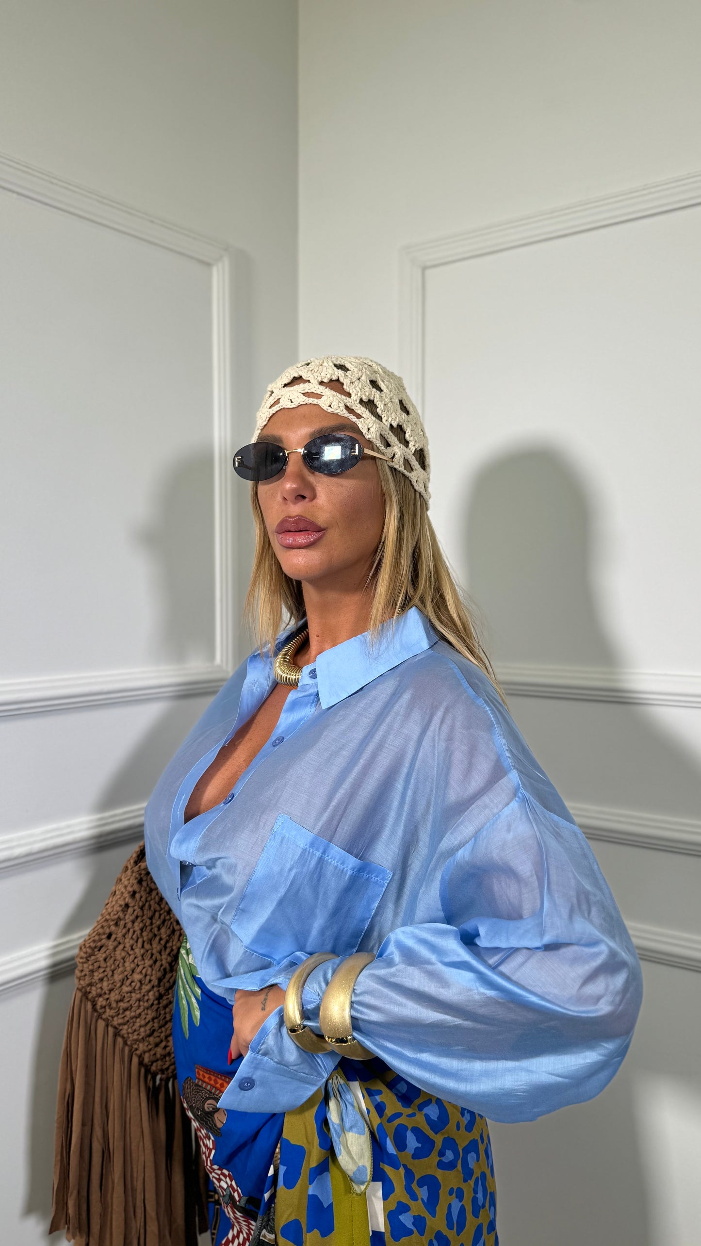 Camicia semi velata con taschino Flayr celeste 6808