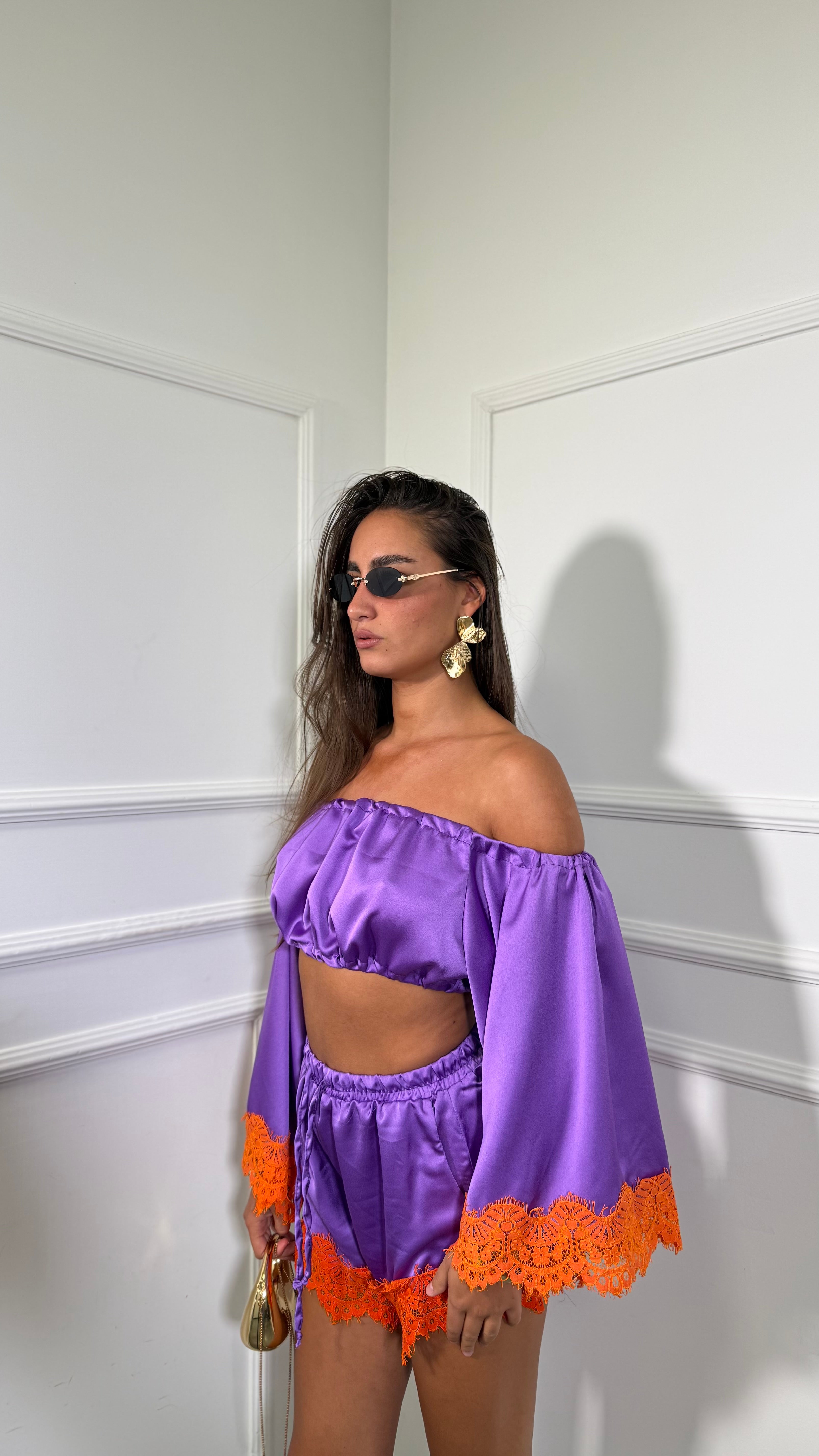 Coordinato in satin con pizzo Alicia viola/arancione