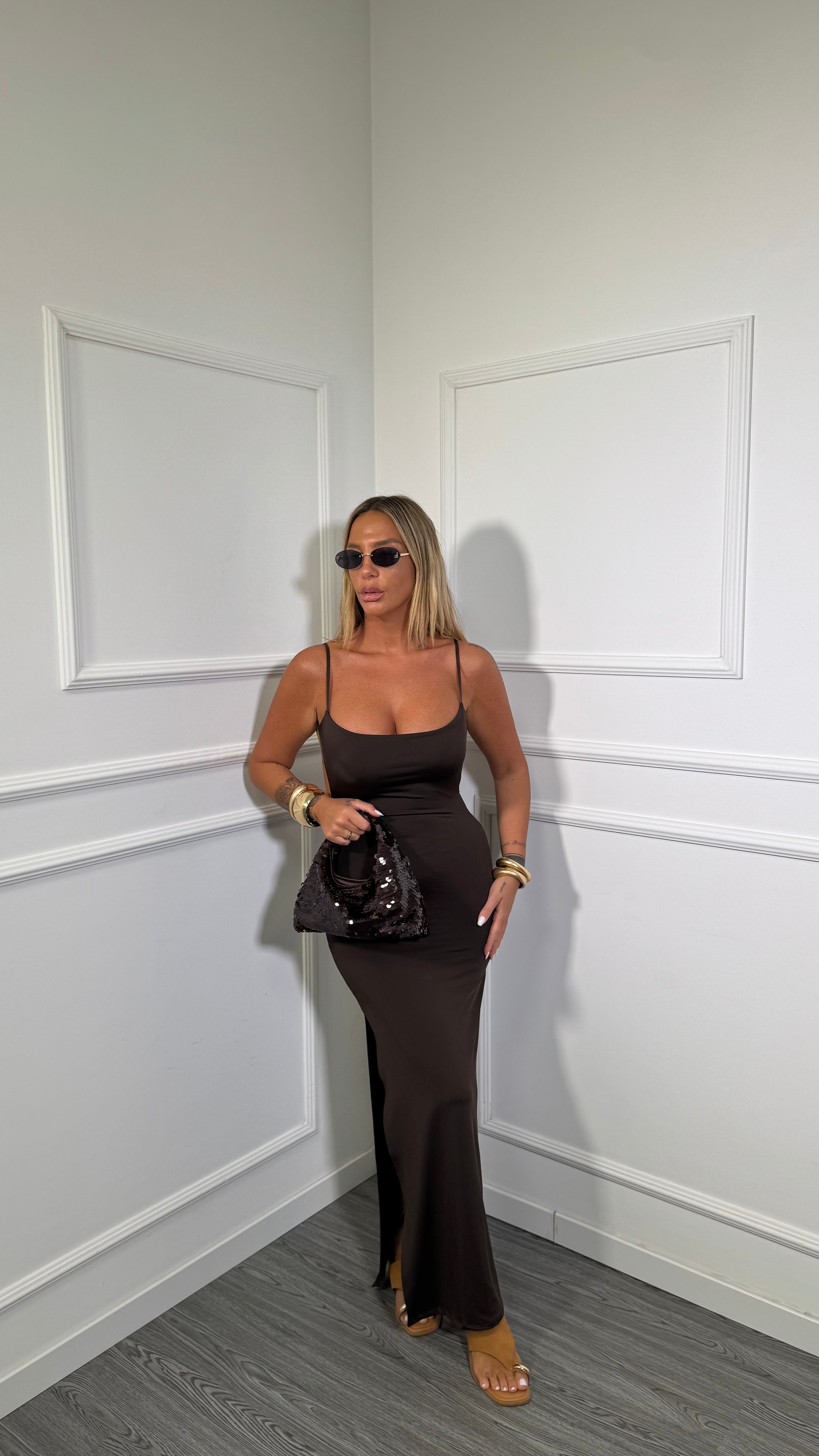 Abito midi in lycra con drappeggio sul retro cioccolato 16724