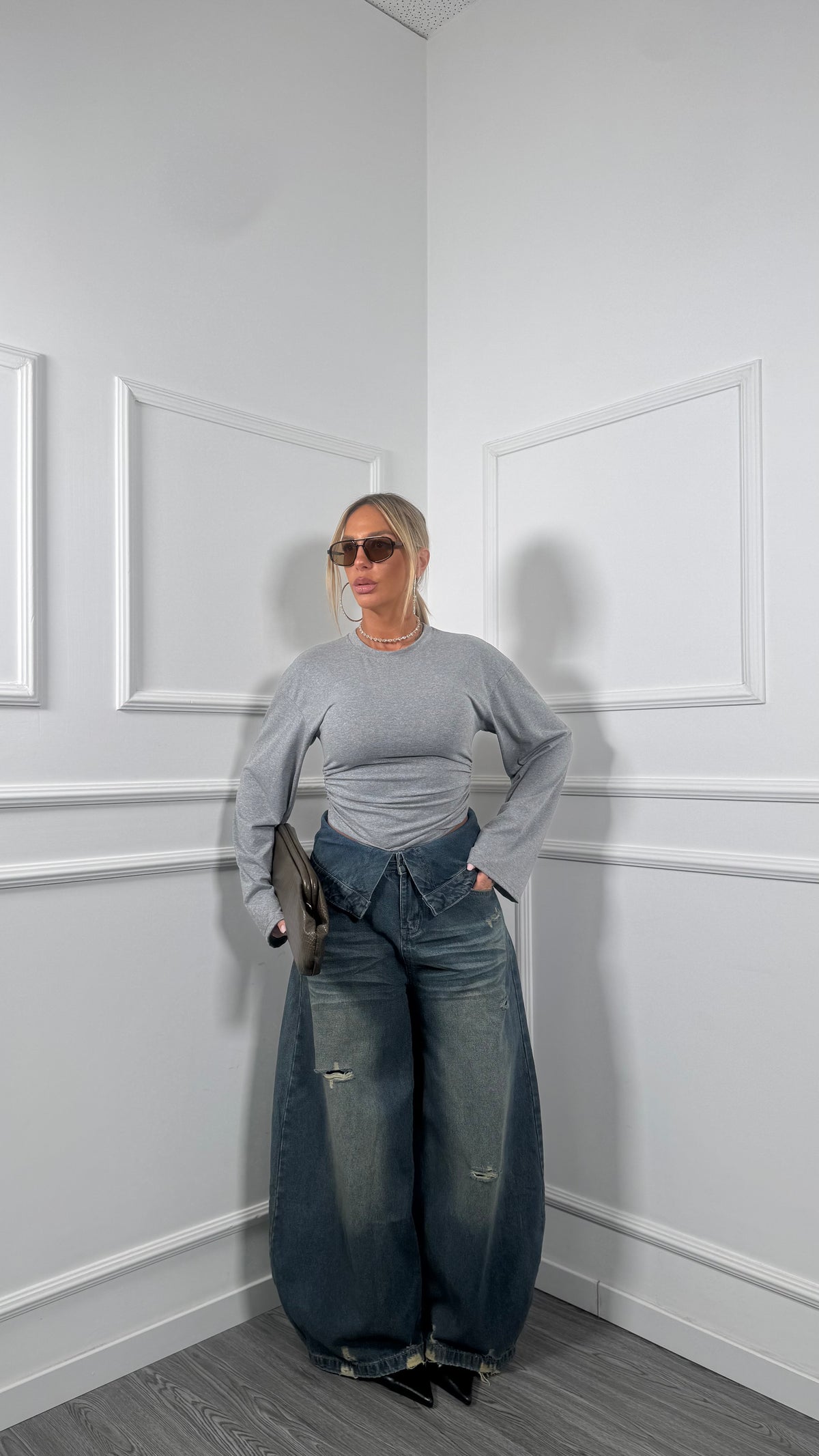 Jeans balloon con bustino risvolto lavaggio sabbiato 91133