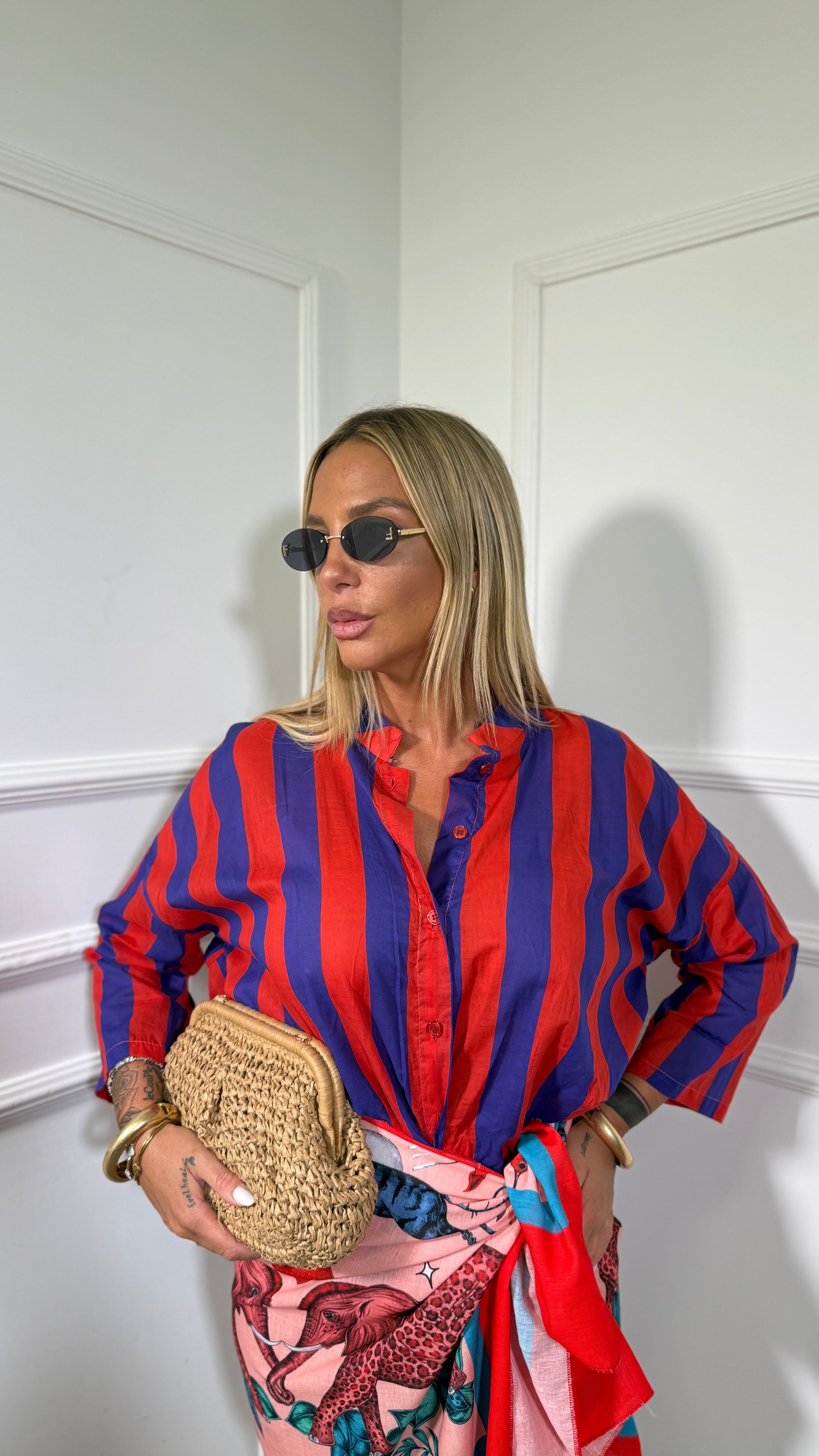 Camicia coreana semi velata a righe Jappo rossa/blu 26747