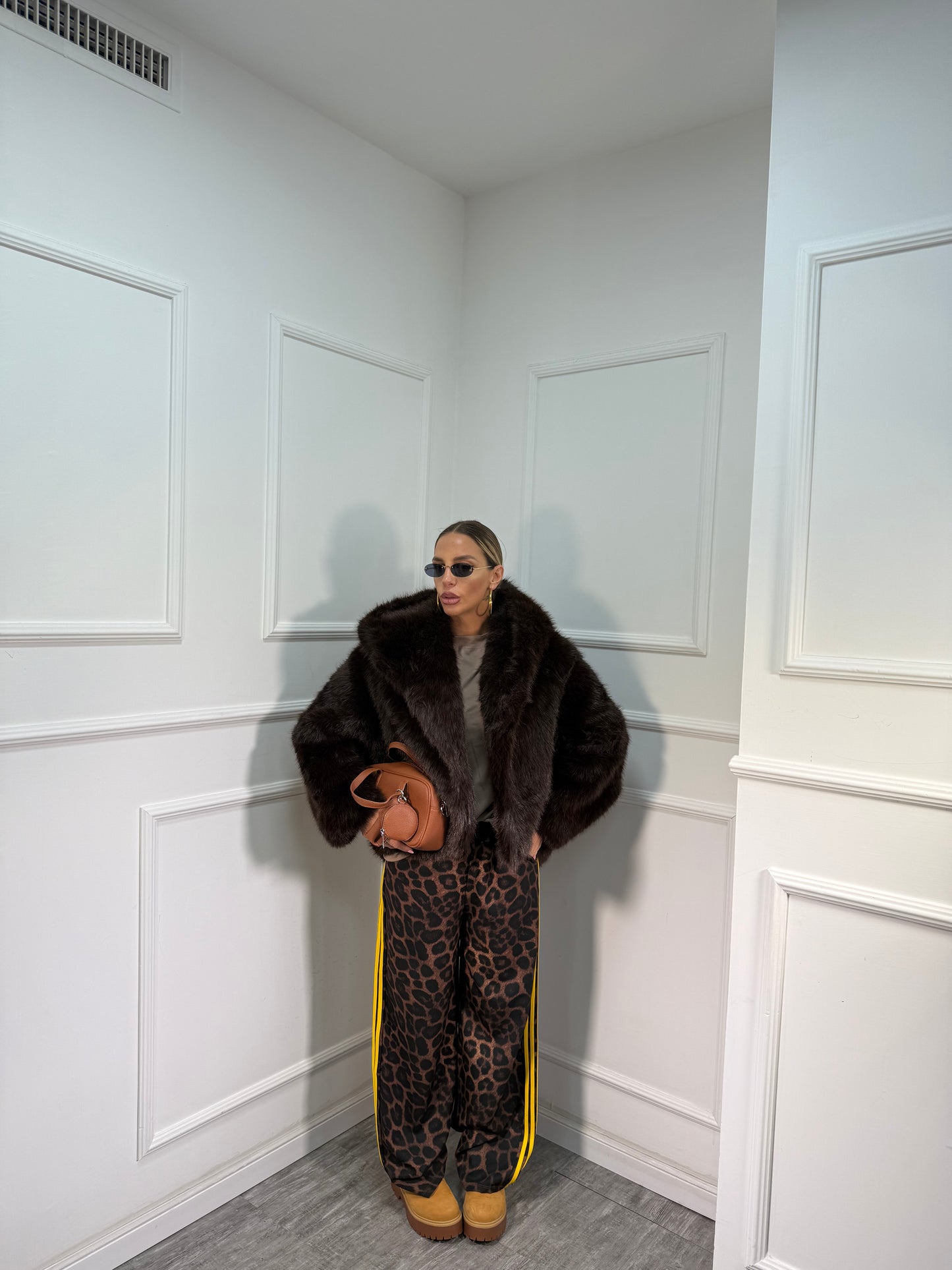 Ecofur oversize con cappuccio cioccolato 2102