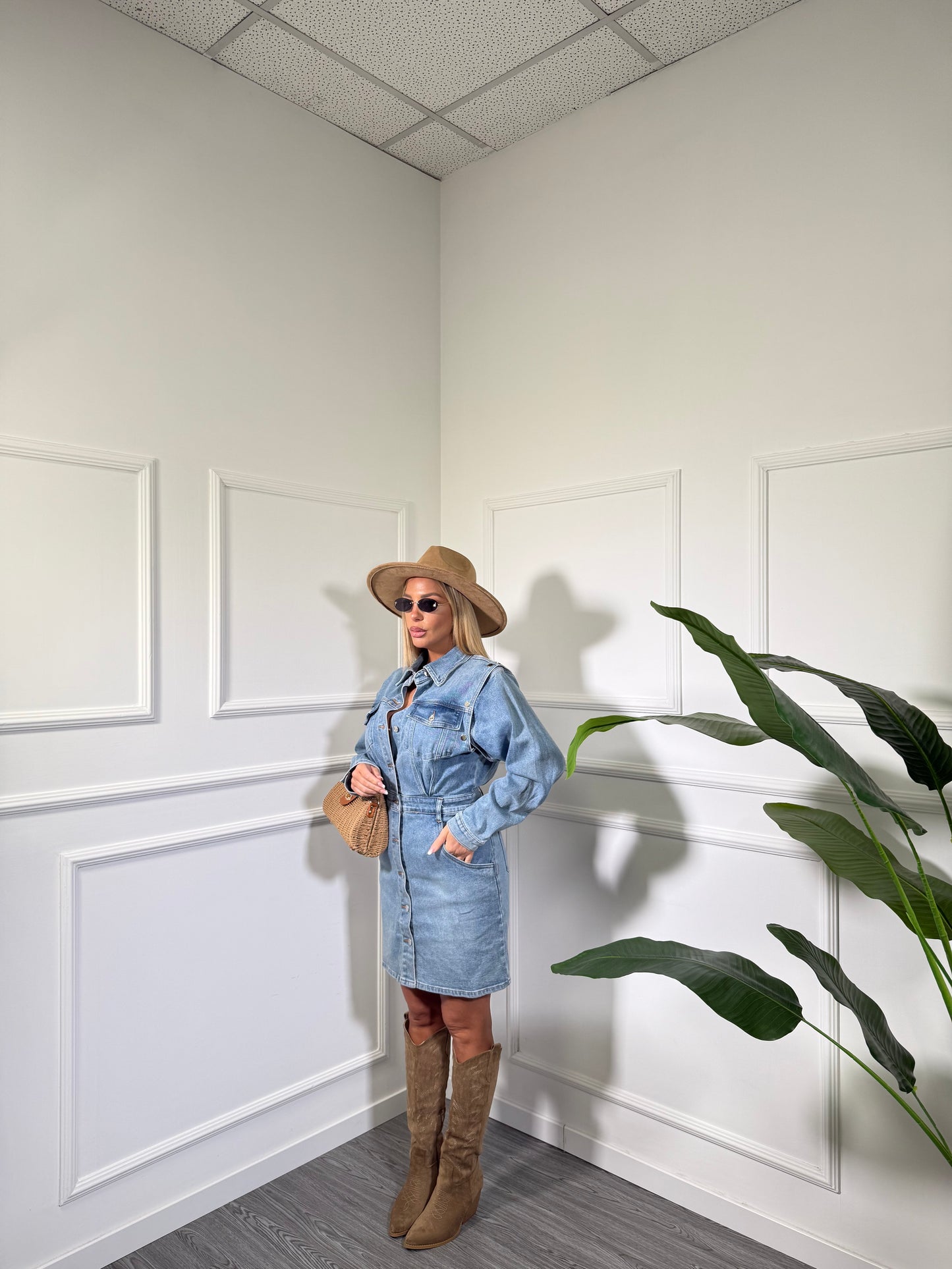 Abito in denim con manica removibile lavaggio chiaro Cindy w7958