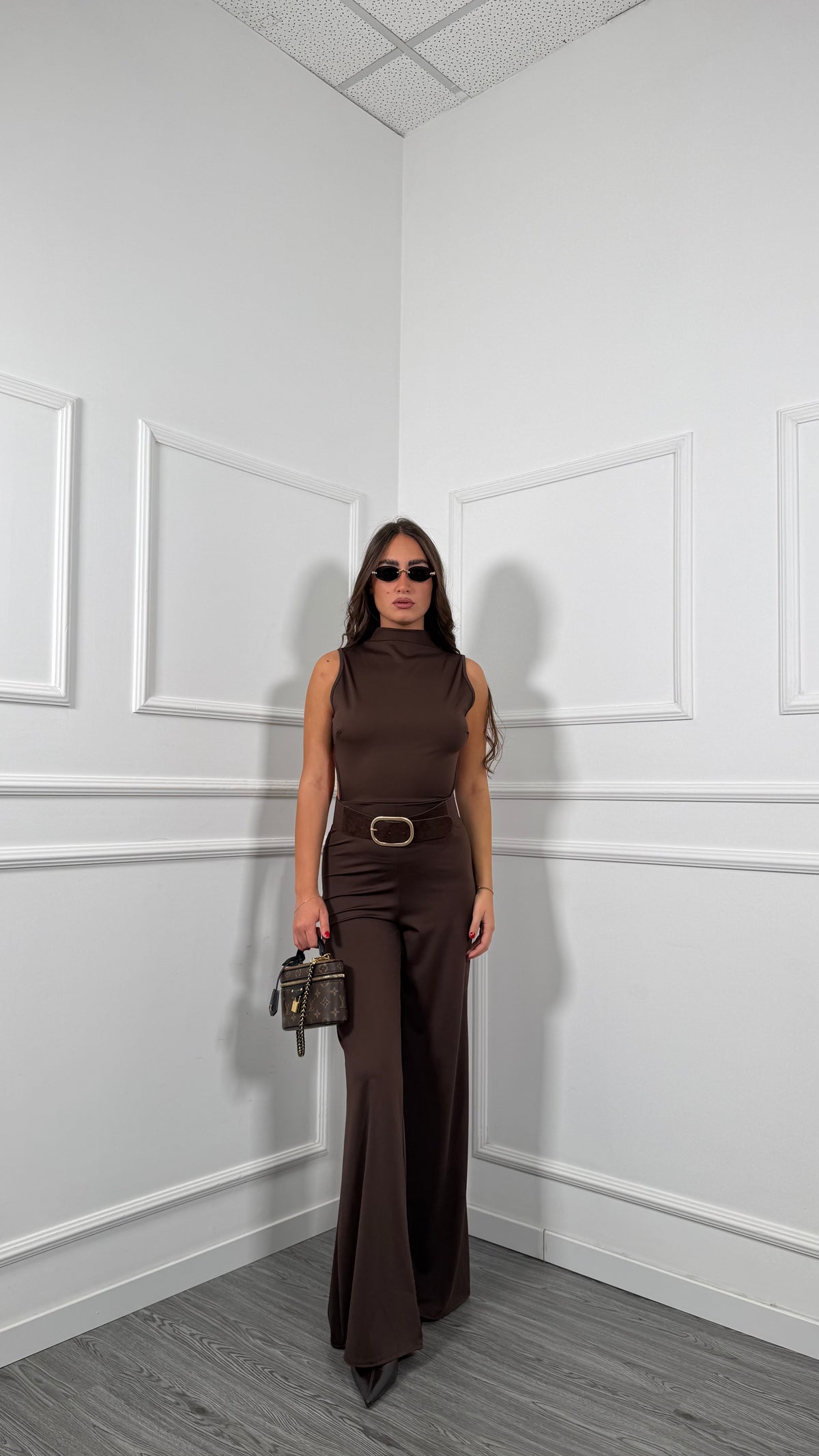 Jumpsuit in lycra a zampa scollo sul retro Amalya marrone 54919