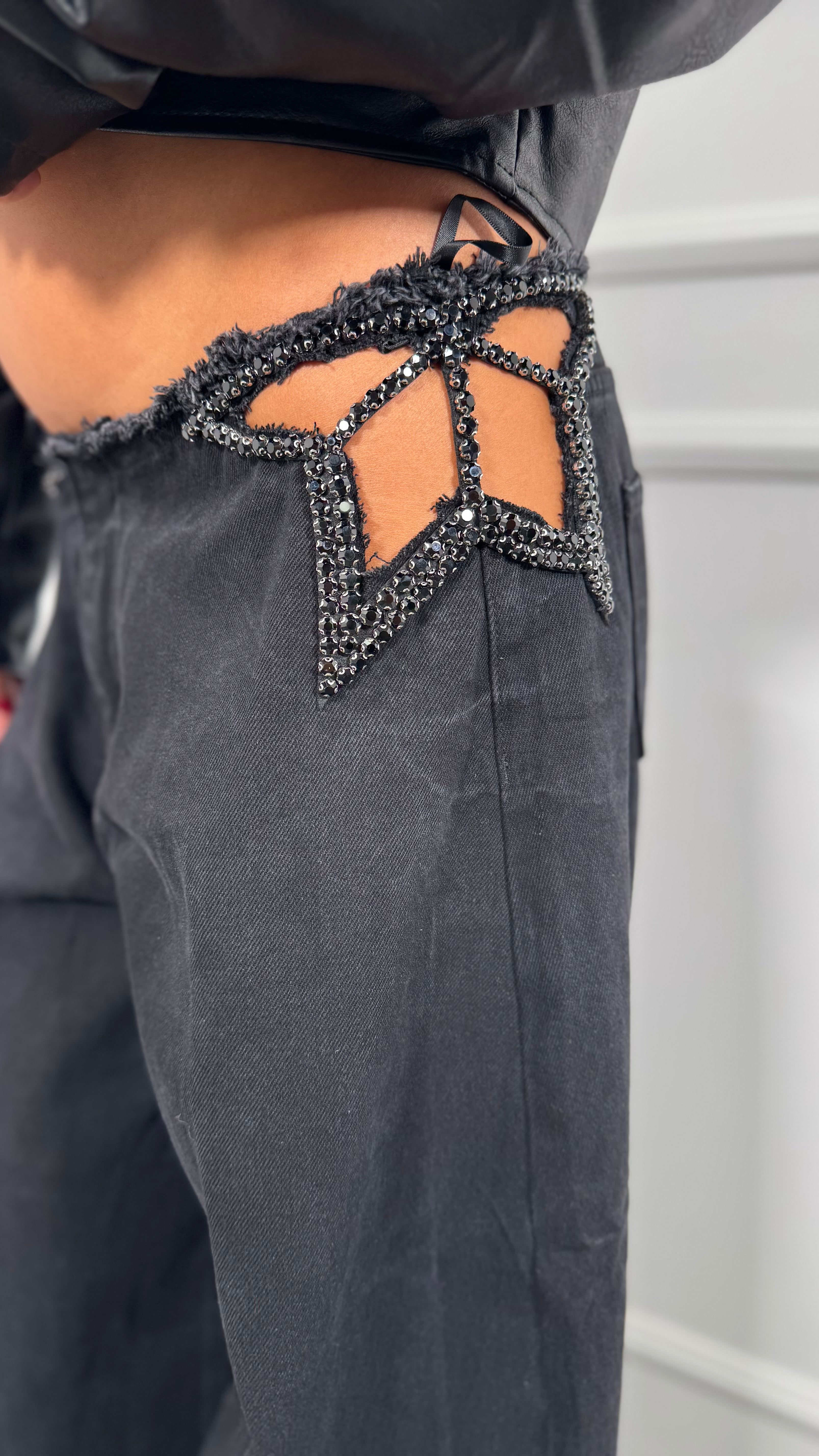 Jeans palazzo con dettaglio gioiello nero 6866