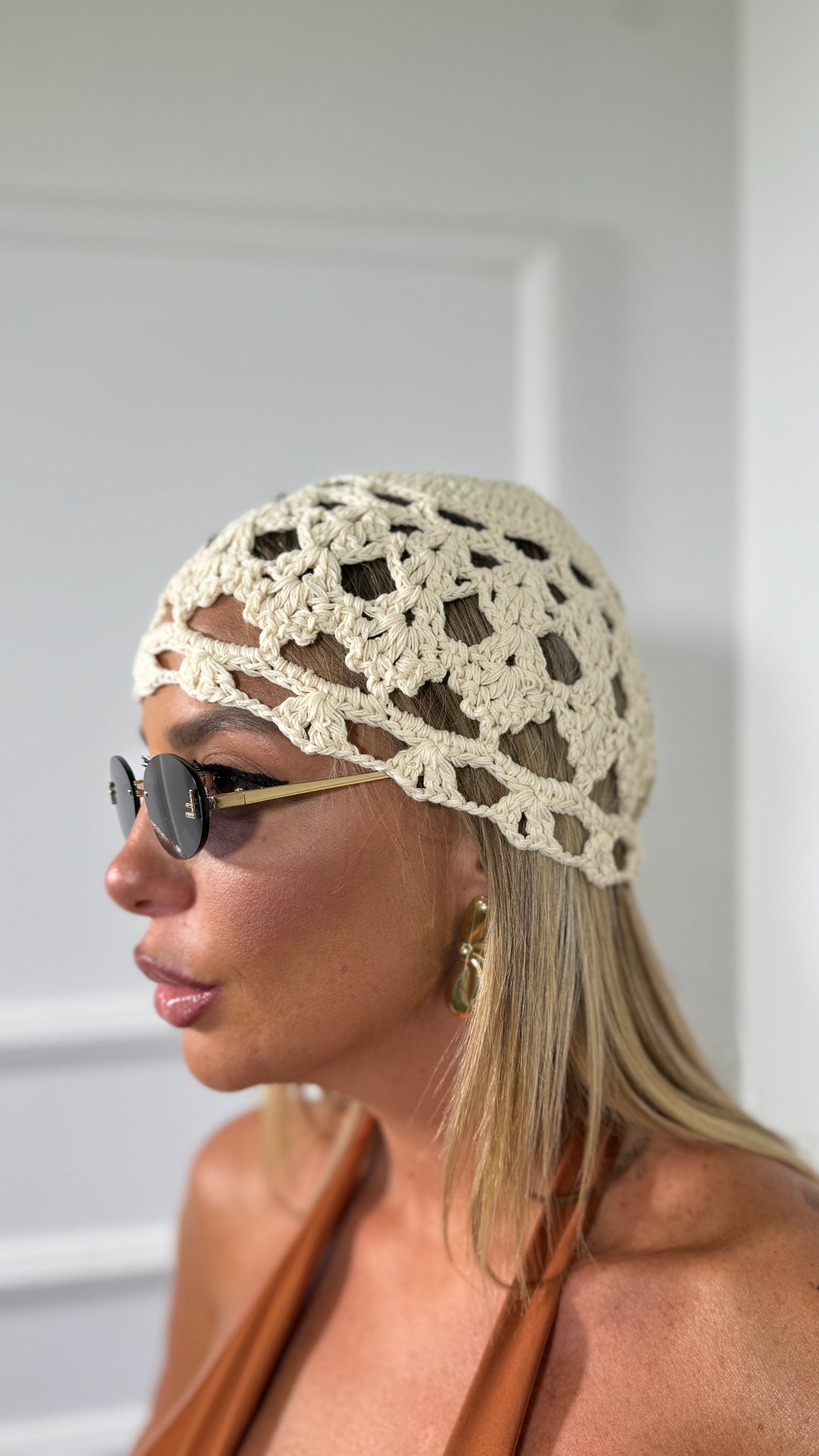 Cuffietta in macrame beige