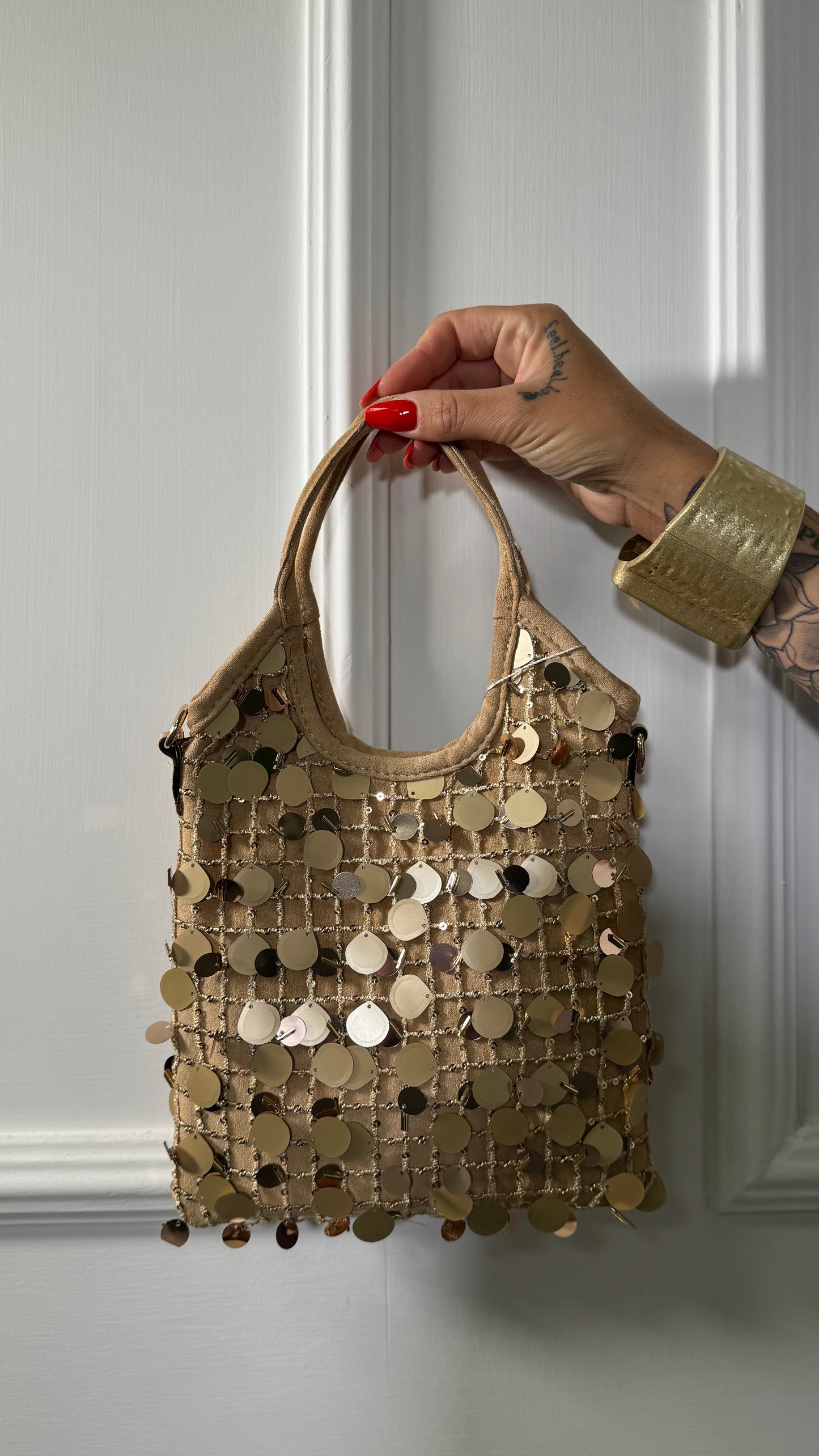 Mini bag eco camoscio con macro paillettes champagne