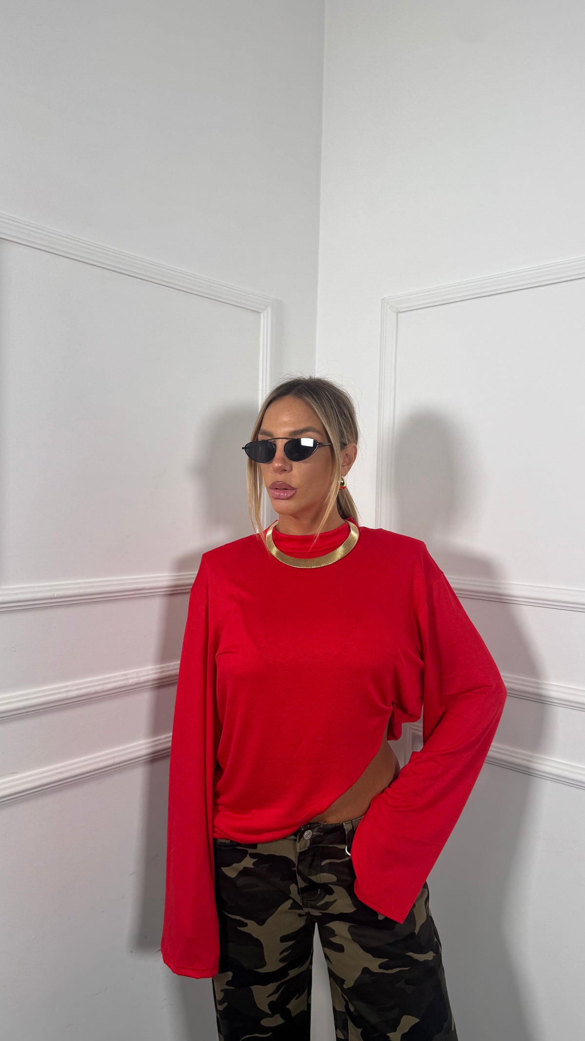 Shirt oversize semi velata manica campana con spalline Arya (vari colori)