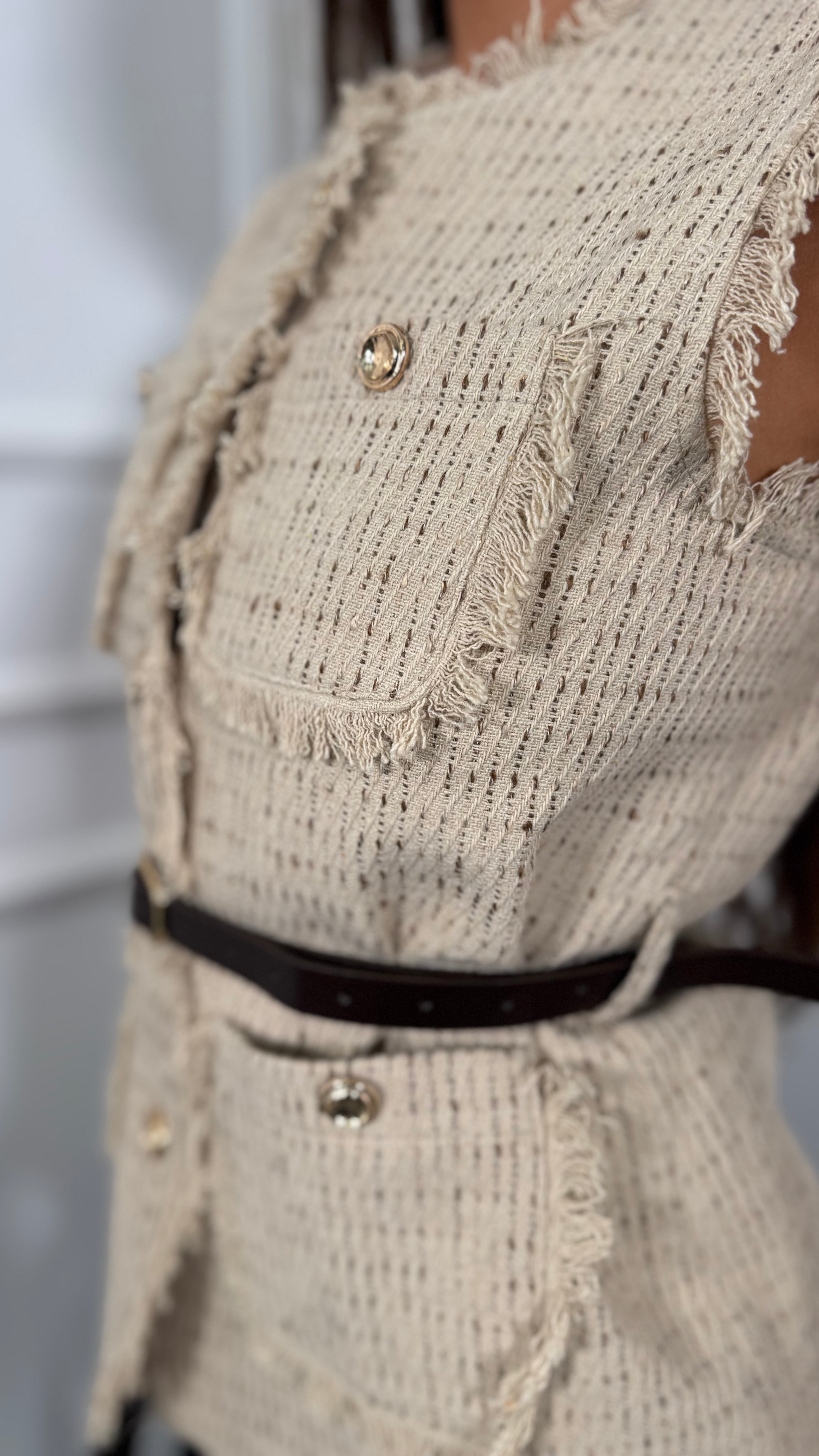 Gilet in tweed con cinturino Cocó beige hs80164