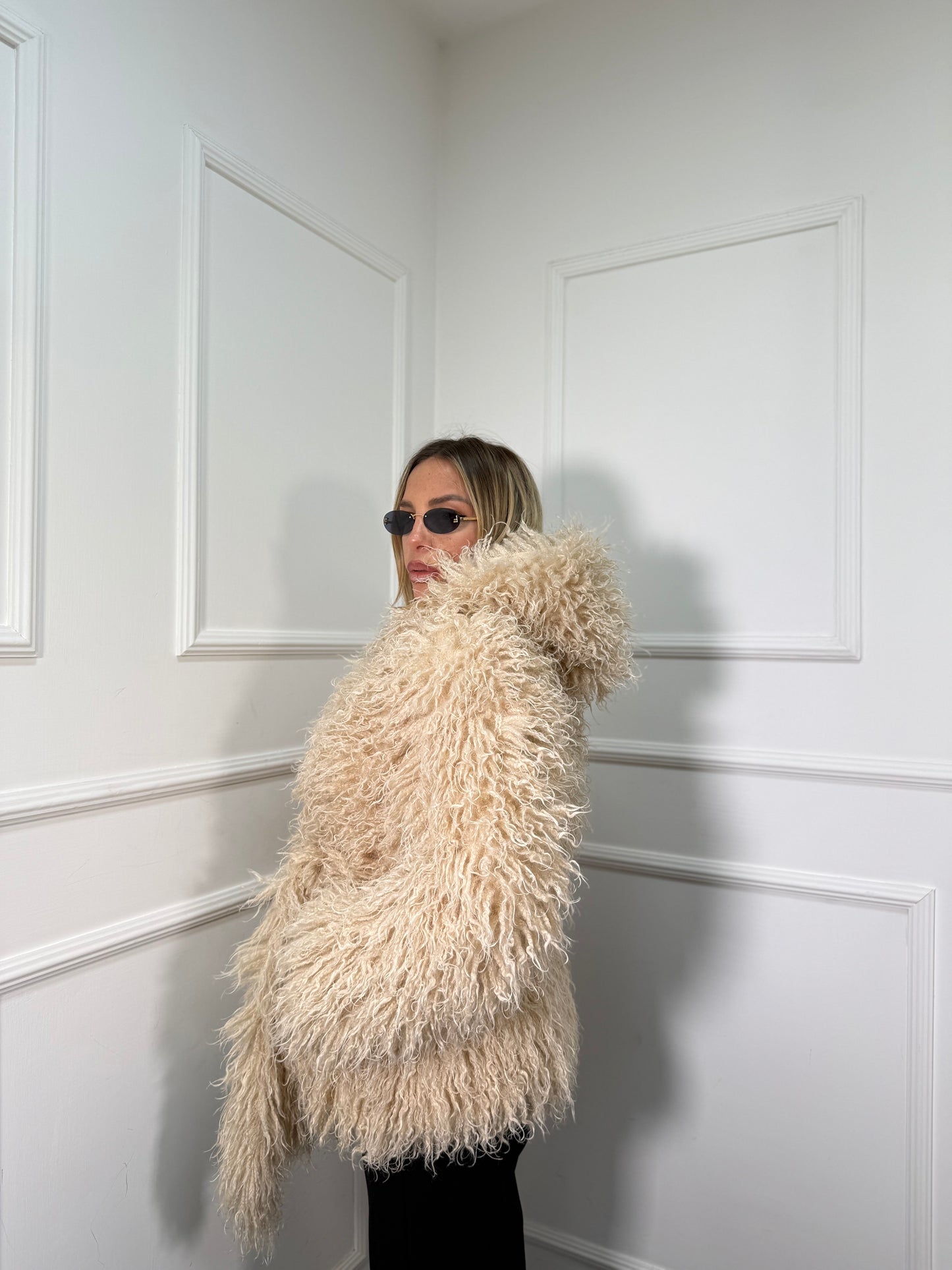 Ecofur Mongolia con cintura Allison champagne pj8201