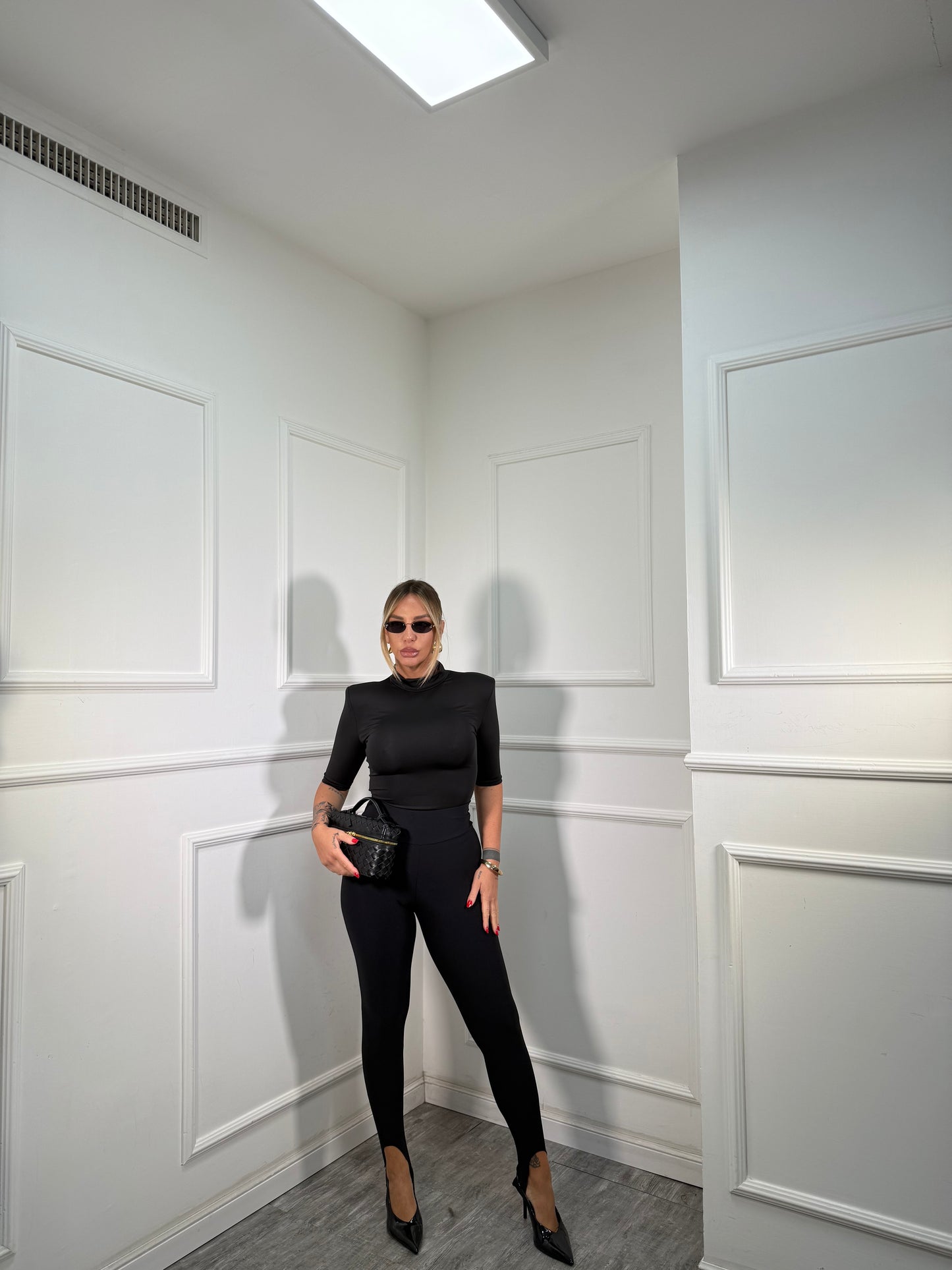 Coordinato in lycra con spalline e ghette nero Elisè 16574