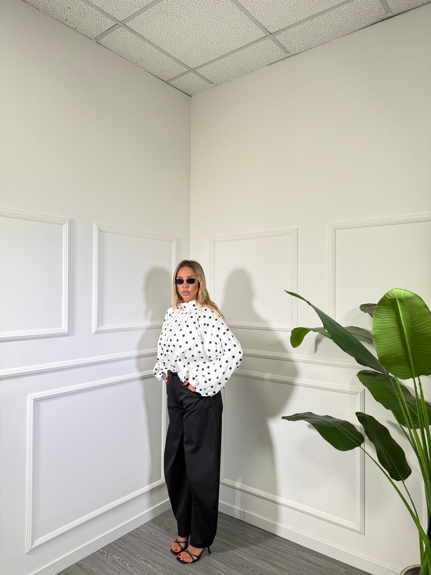 Pantaloni balloon baggy nero e10005