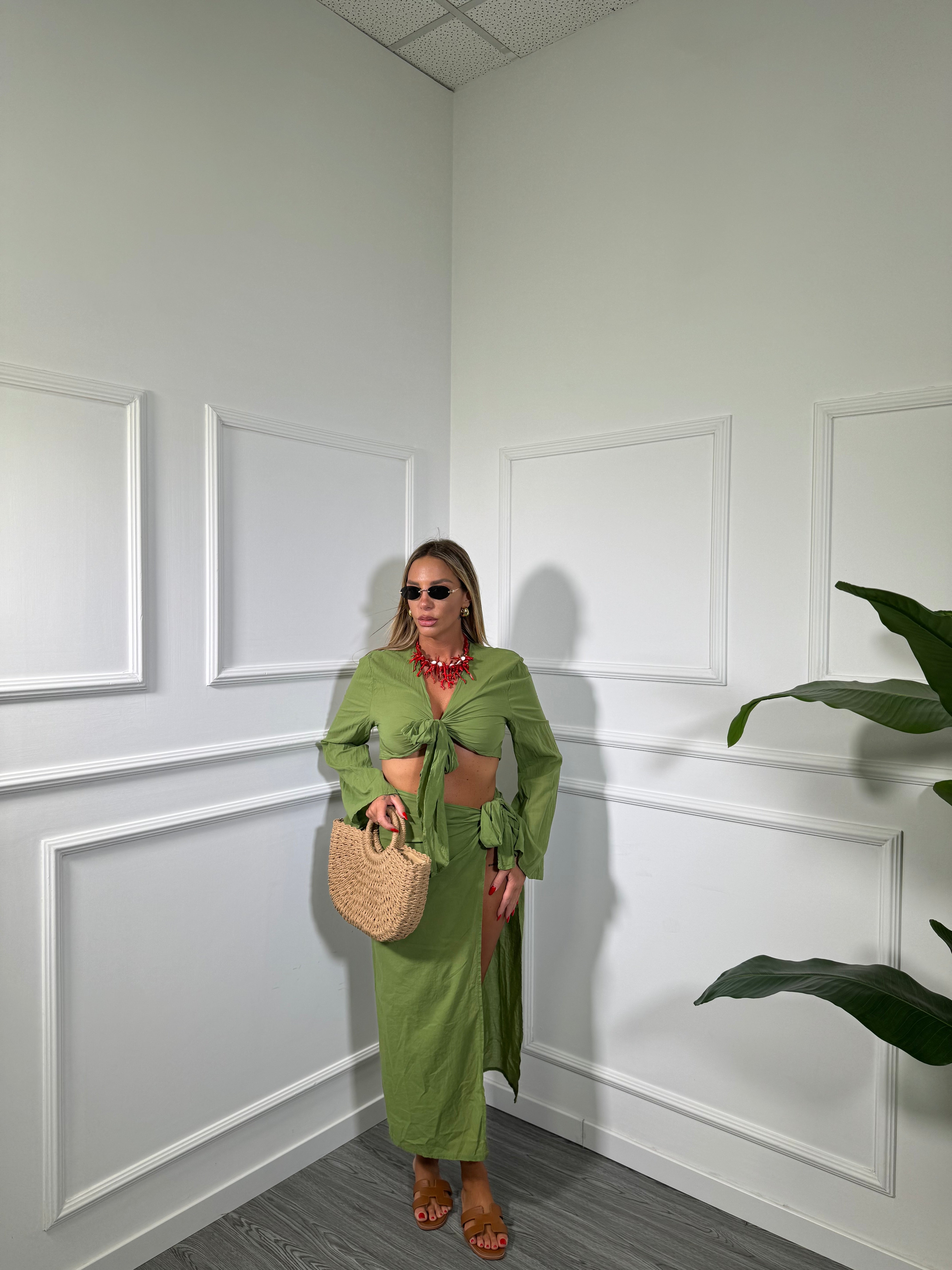 Coordinato semi velato in viscosa Seychelle verde acido c81117