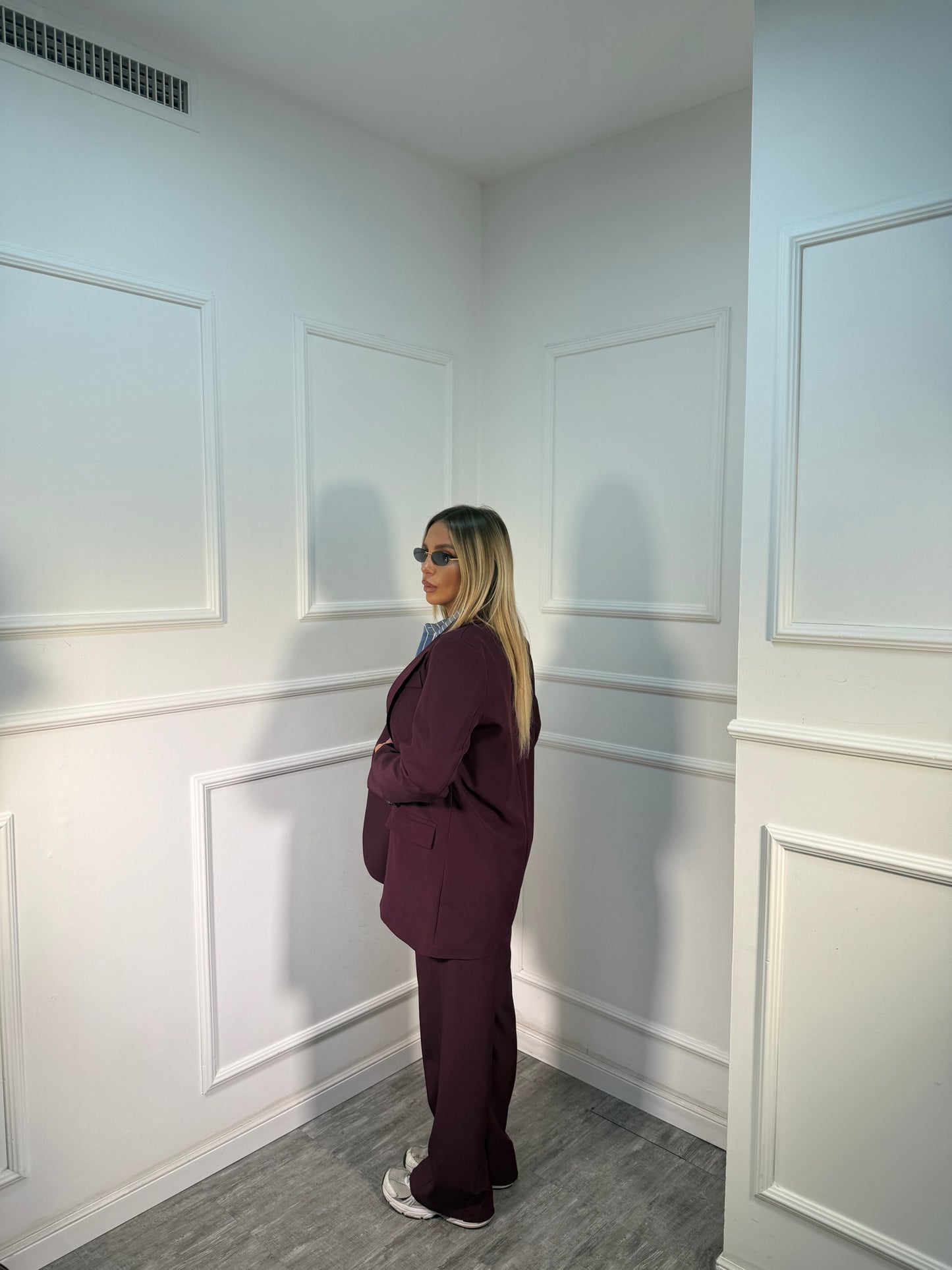 Tailleur Zaira bordeaux m11088