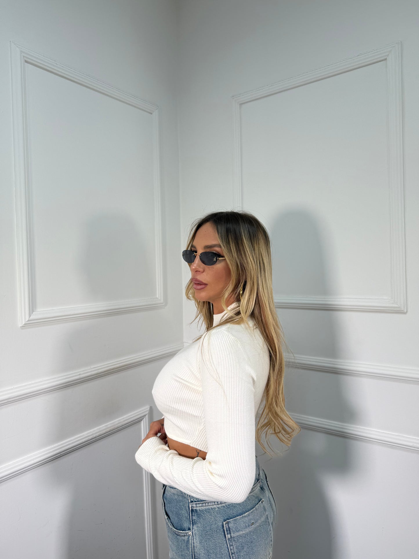 Maglioncino a costine con onda bianco jk8626