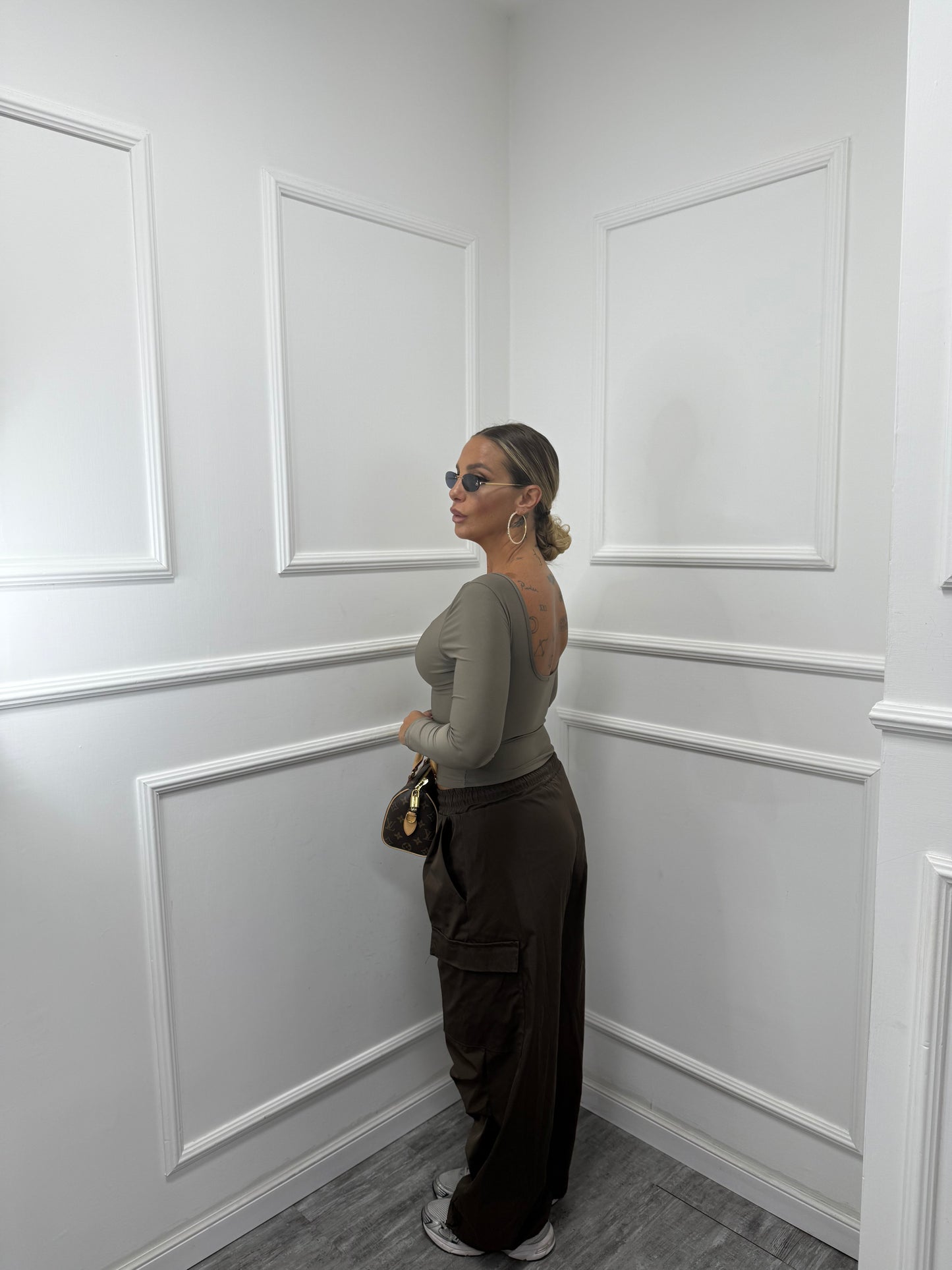 Pantaloni parachute in nylon cioccolato 31050