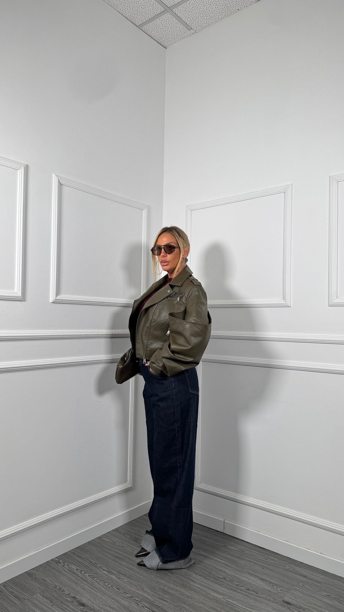 Jeans palazzo bustino asimmetrico con piegone lavaggio zero a3498