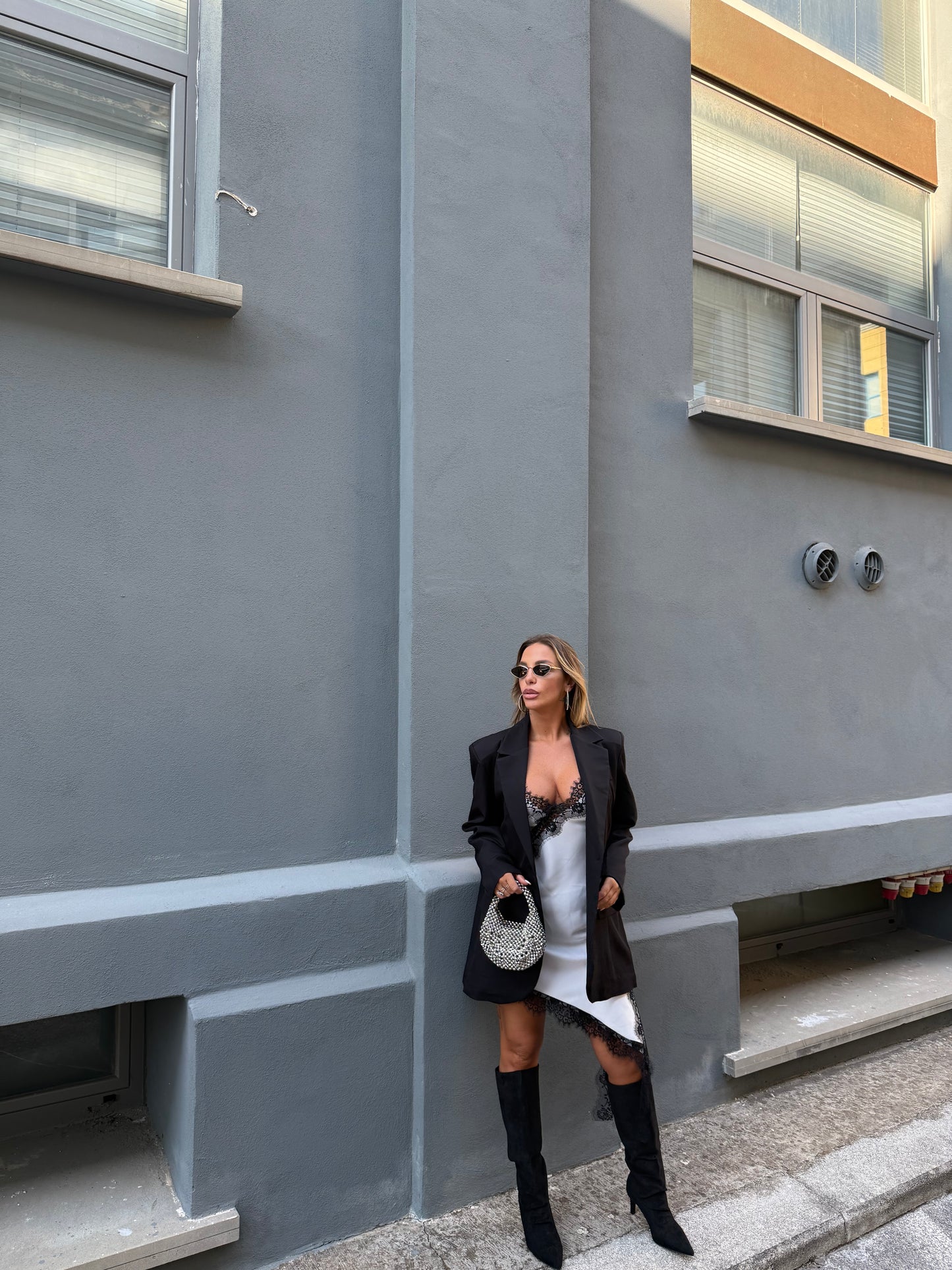 Blazer Classic Curvy nero m11059