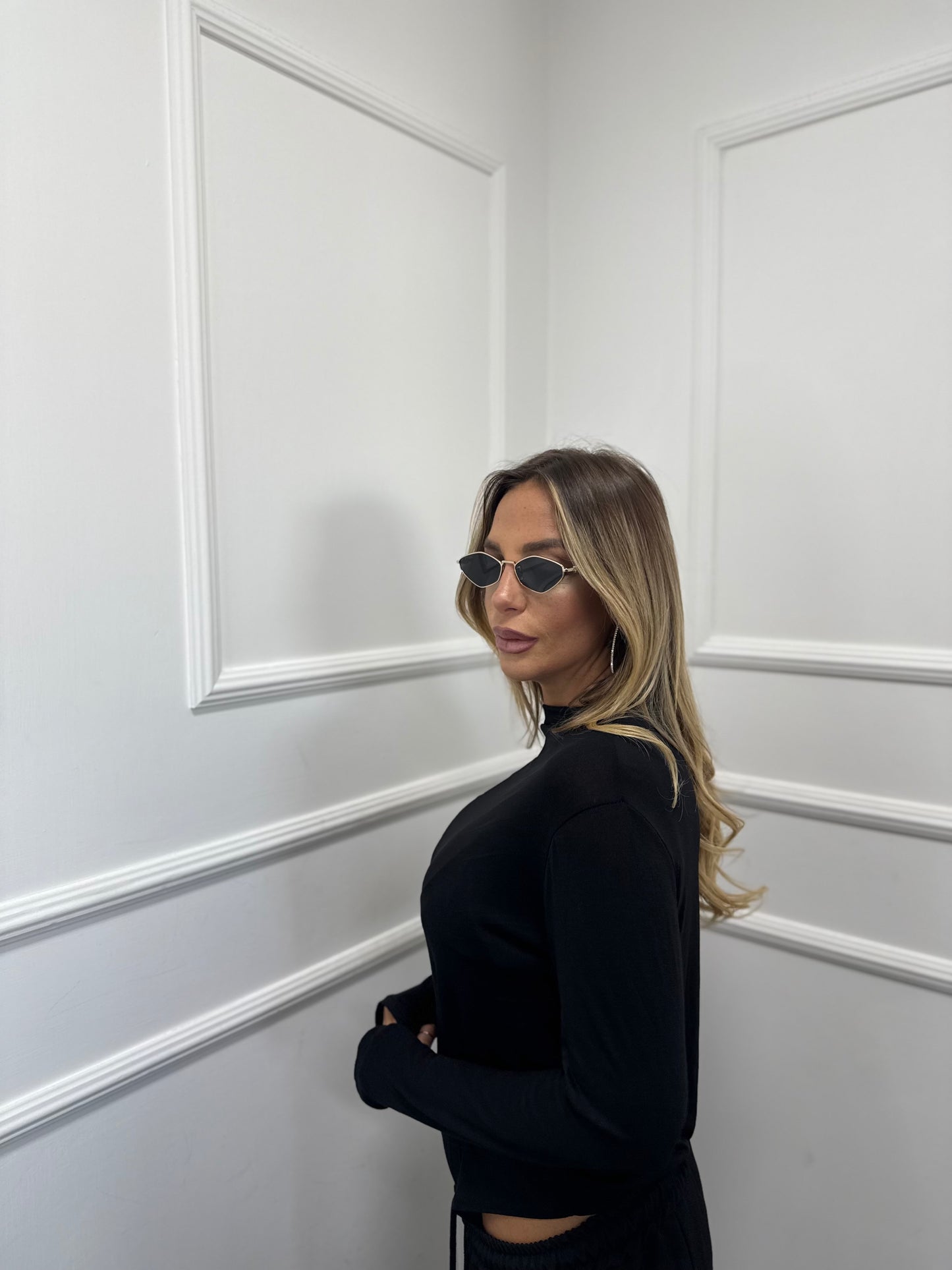 Body semi velato Curvy con manica a guanto nero fd5262