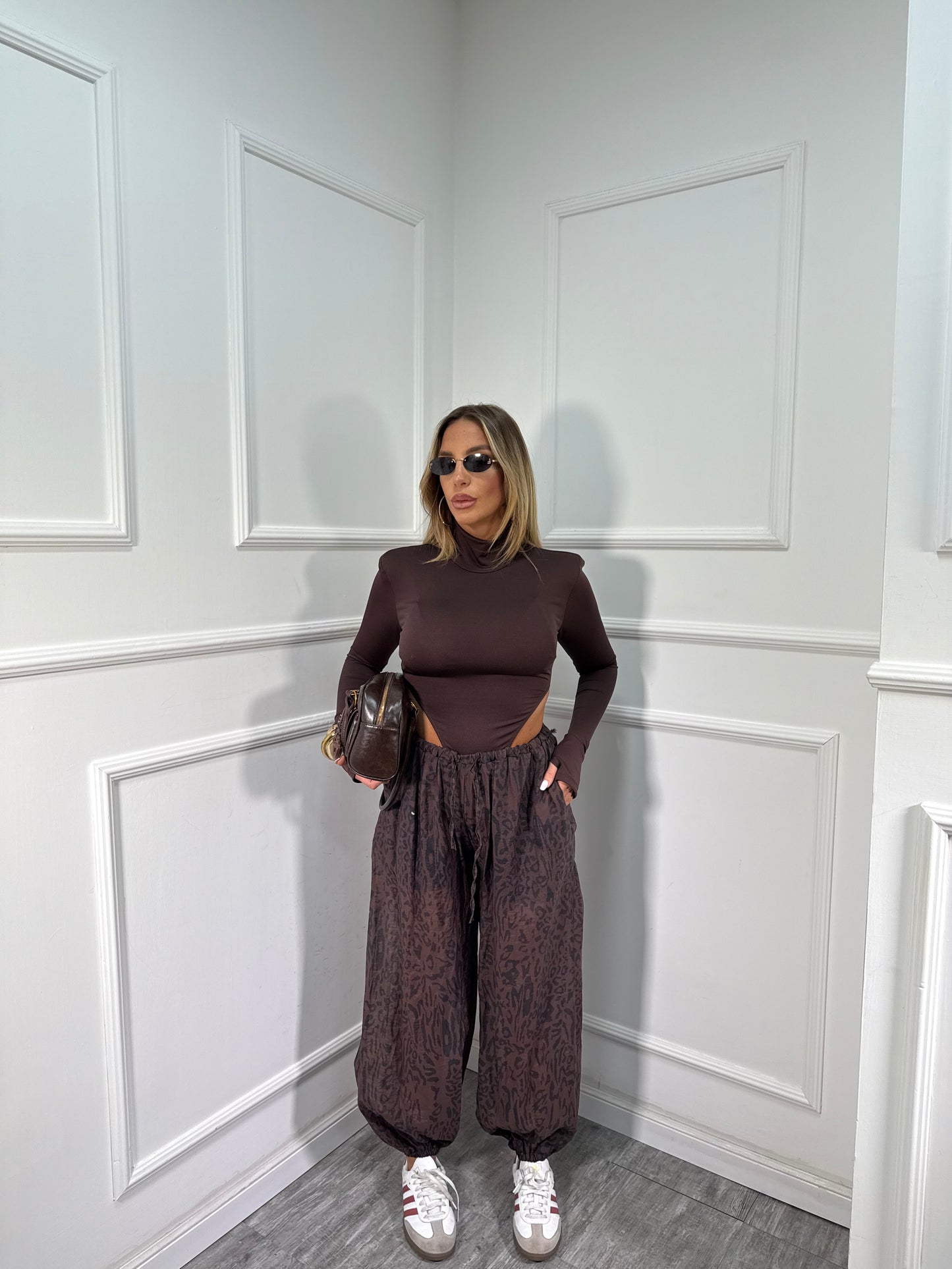 Pantaloni balloon semi velato con coulotte maculato cioccolato 96980