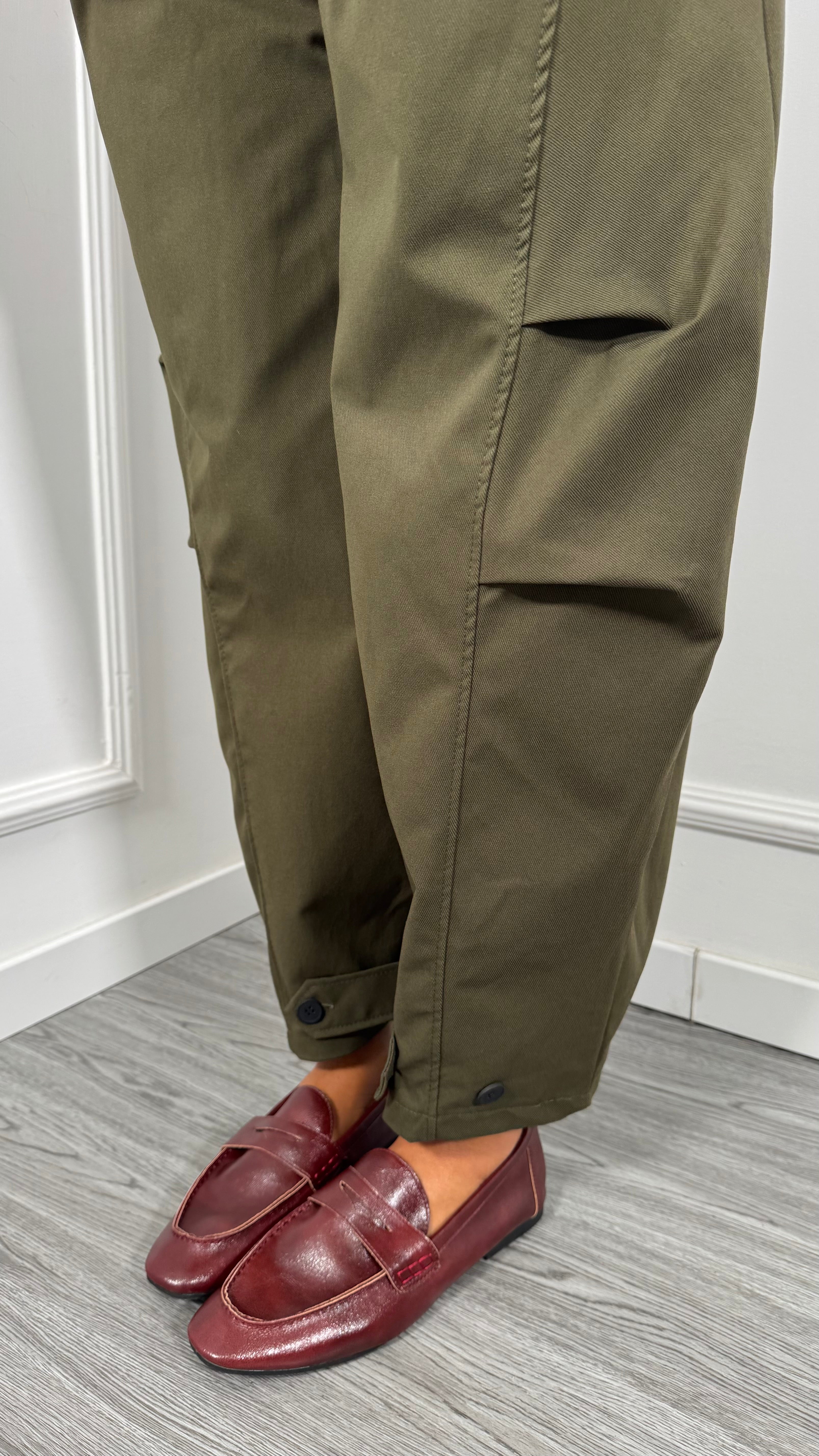 Pantaloni balloon baggy 7/8 curvy verde oliva kk19321