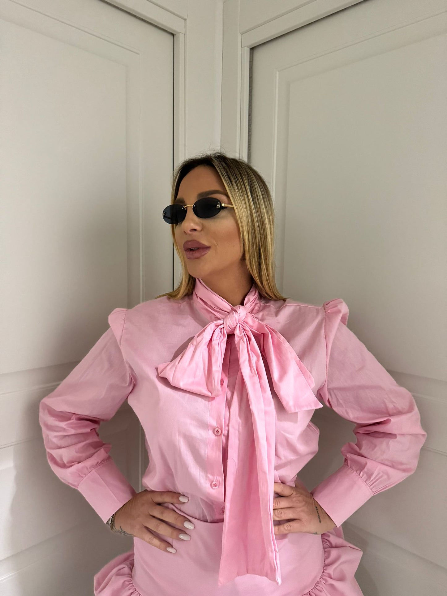 Camicia fiocco manica sbuffo rosa