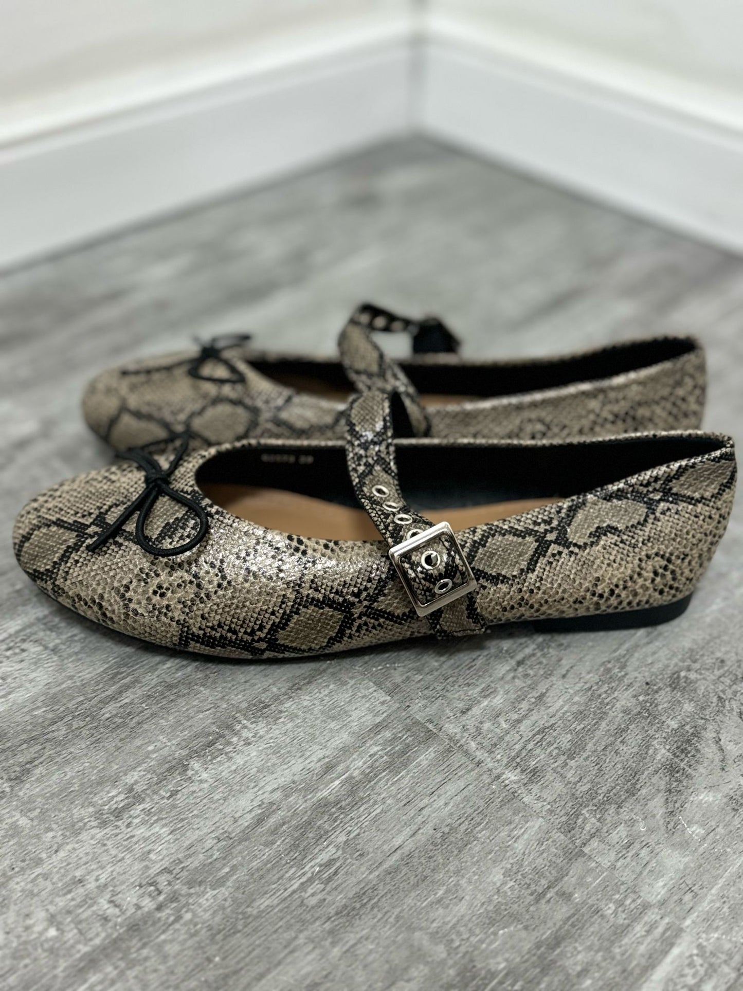 Bambolina mod zara pitonata q2573