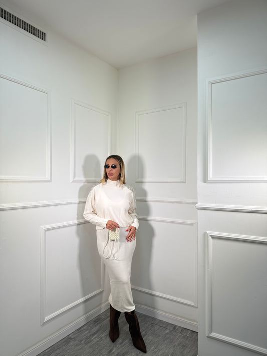 Coordinato midi in lana rasata con Swarovski bianco g105