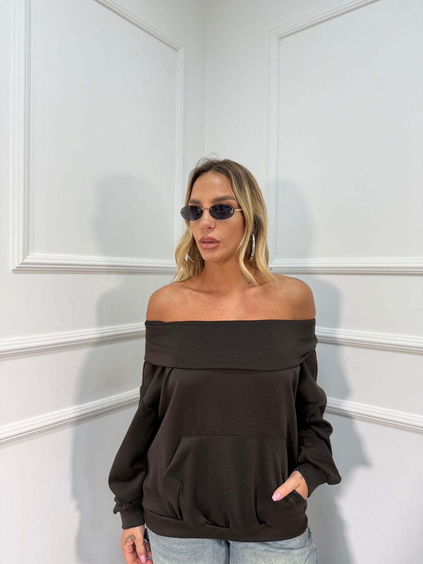 Felpa scollo a barca cioccolato 97037