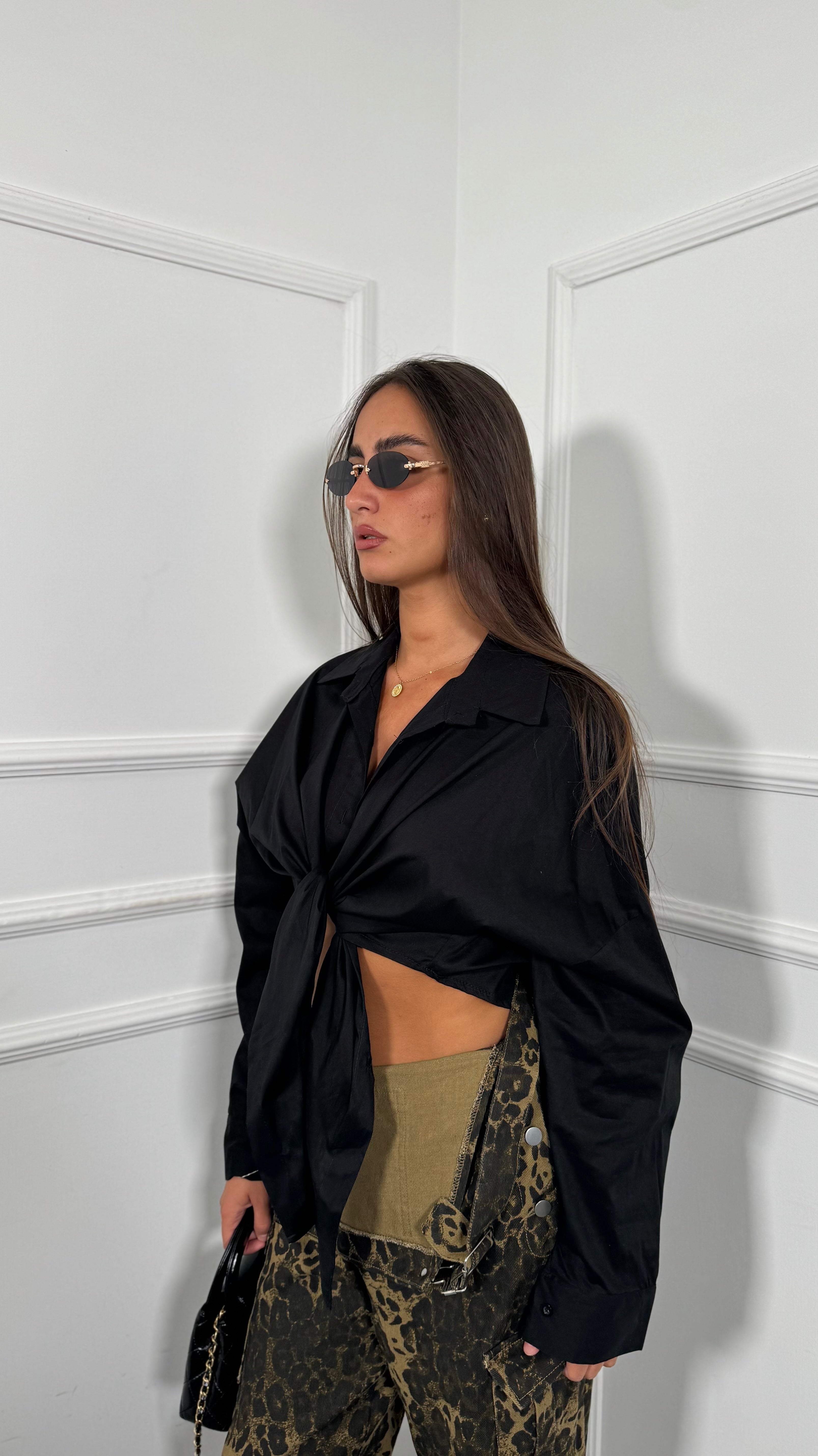 Camicia in cotone con fiocco nera nf9258