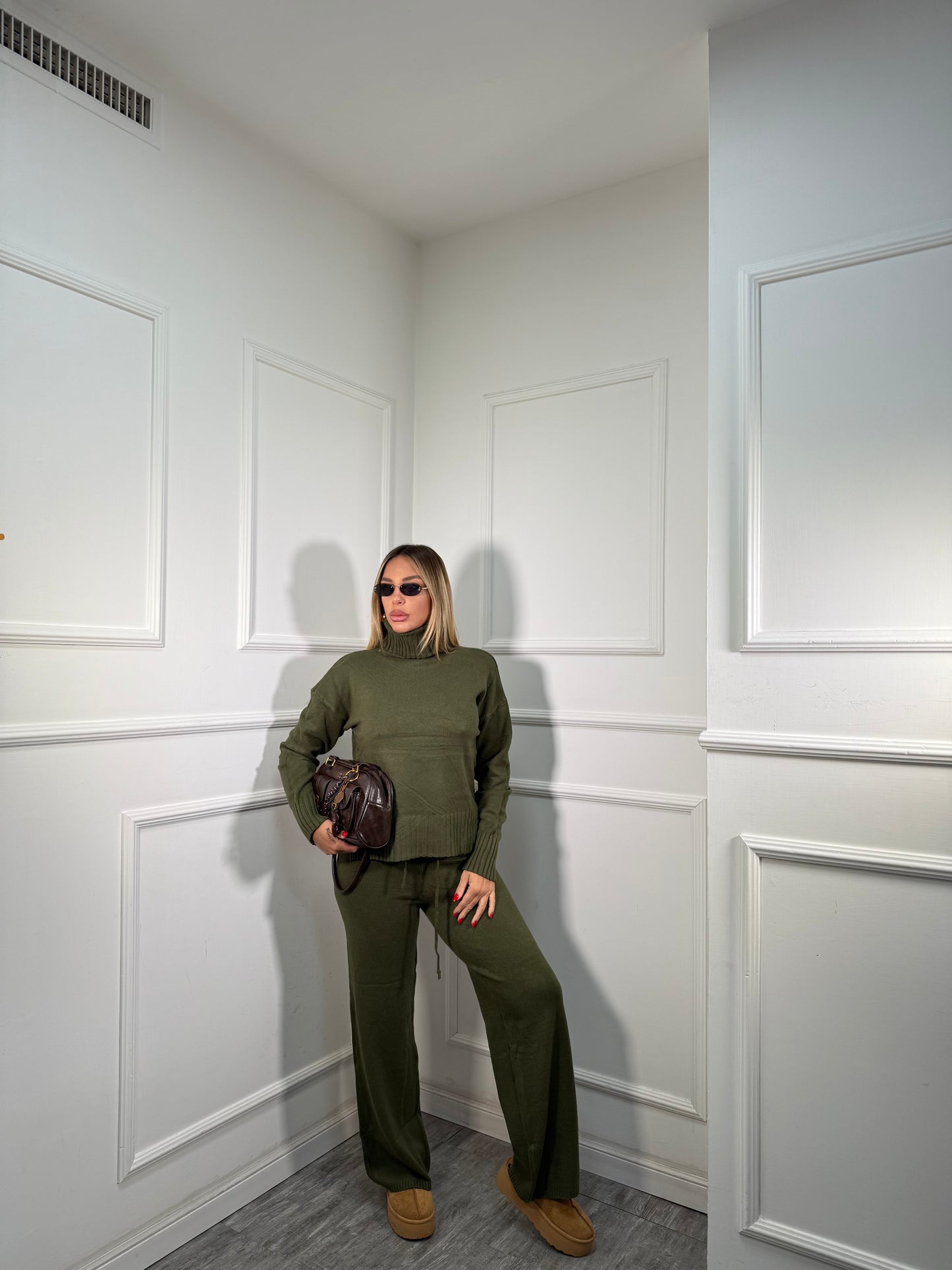 Coordinato lana rasata Snow verde oliva 016