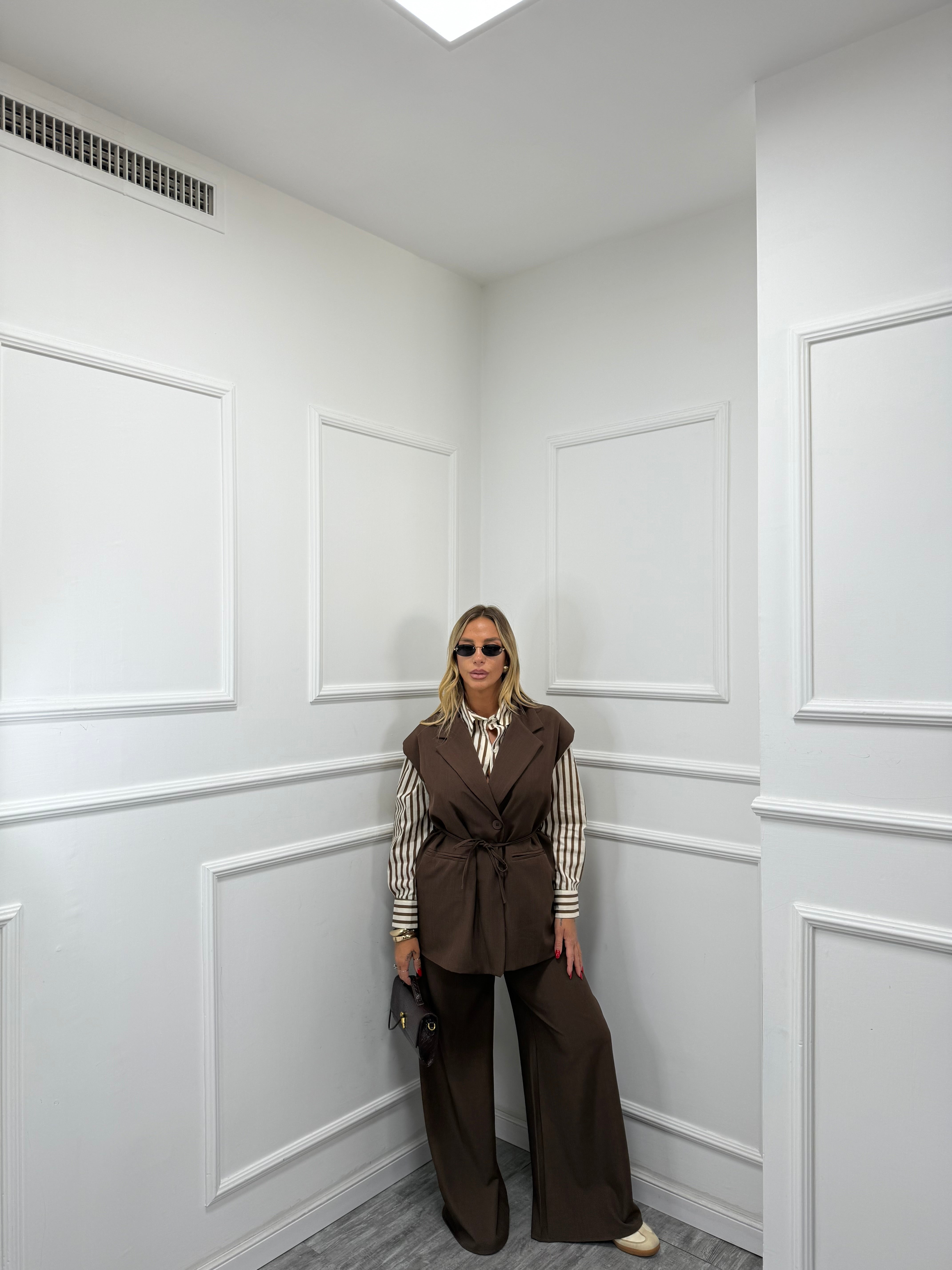 Tailleur con spalline Catrine cioccolato
