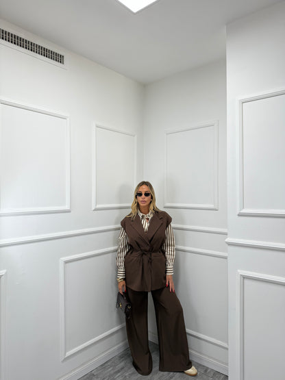 Tailleur con spalline Catrine cioccolato