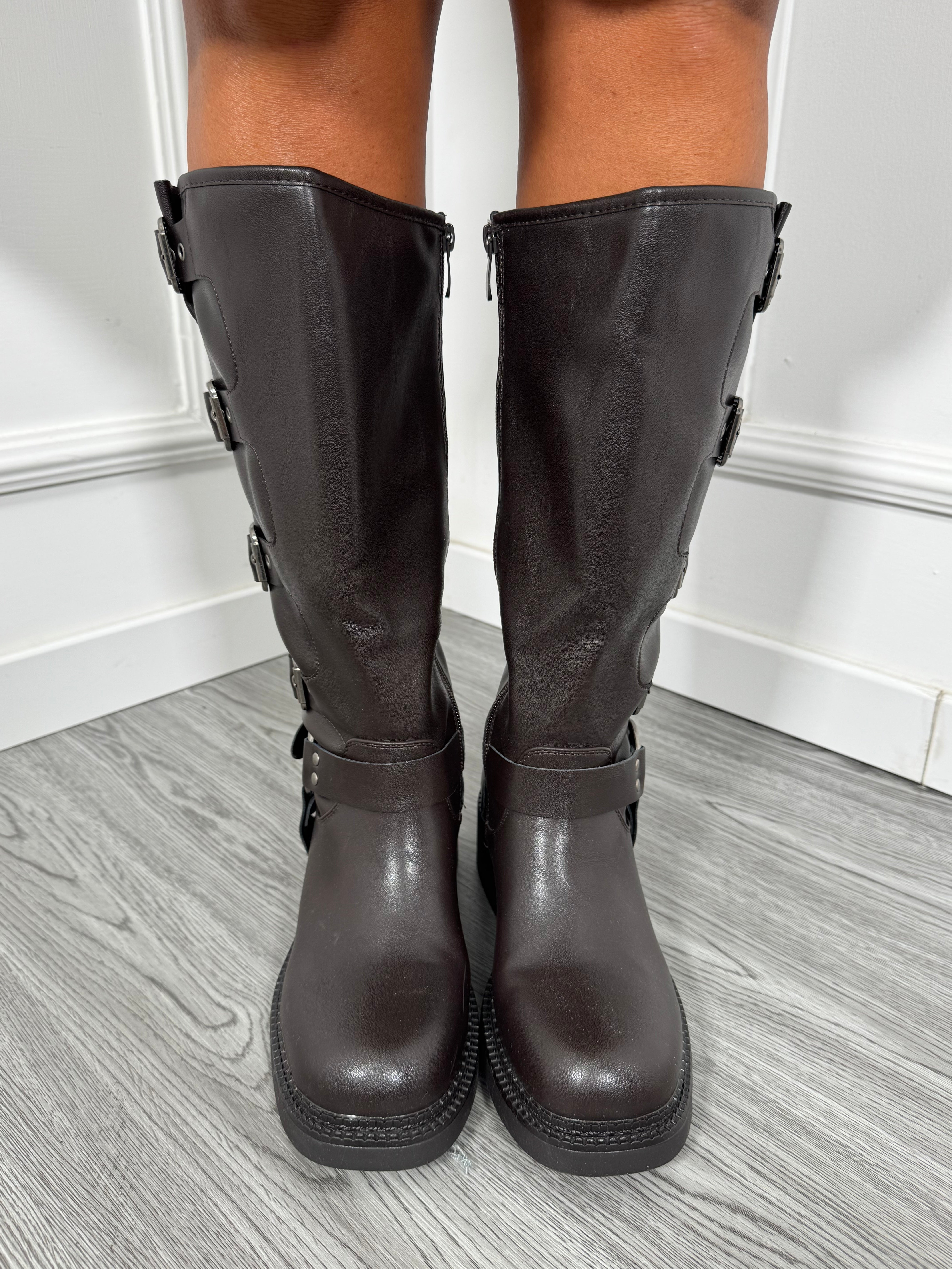Stivale biker con fibbie cioccolato hj903