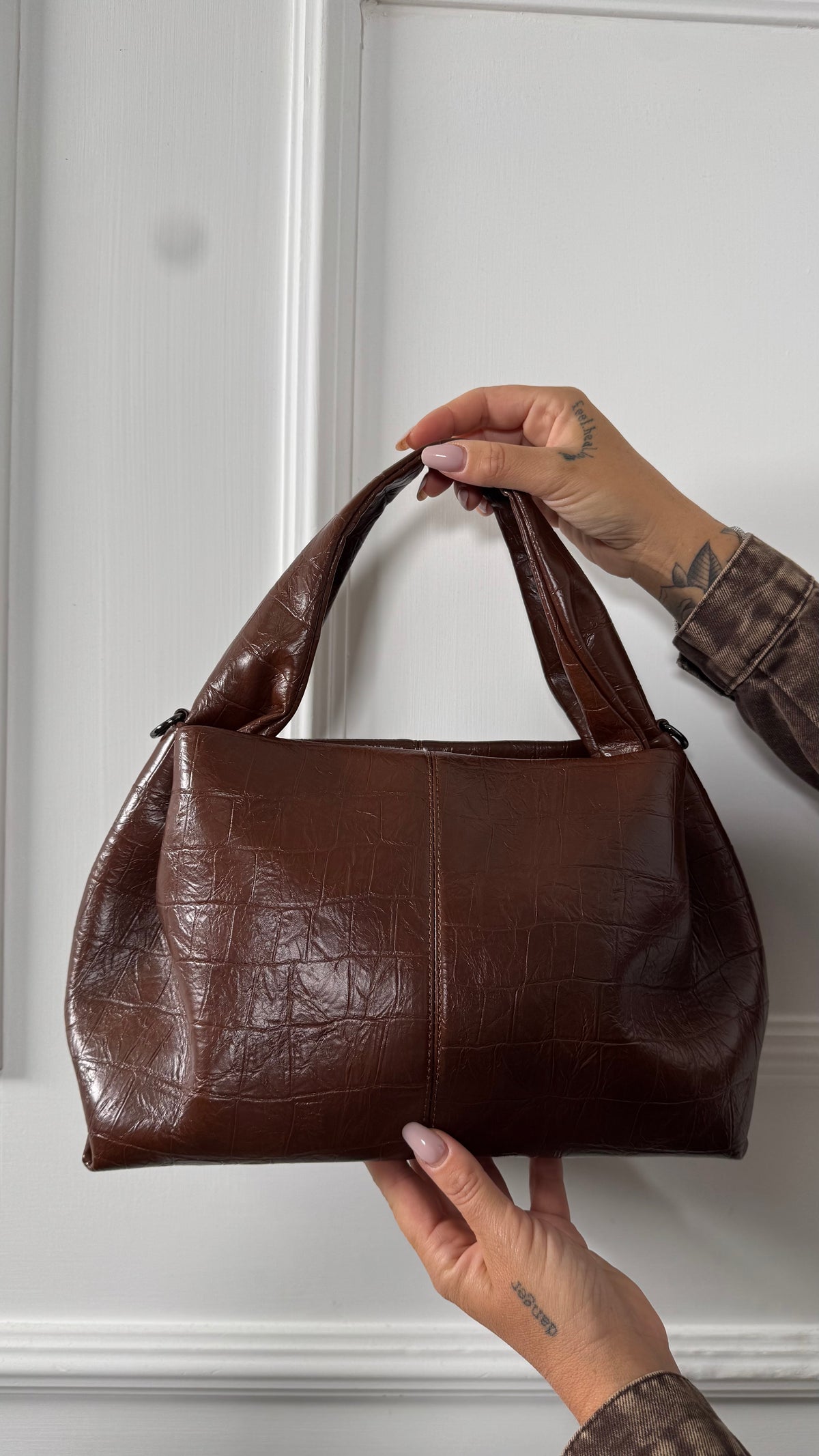 Borsa ecopelle effetto coccodrillo caramello