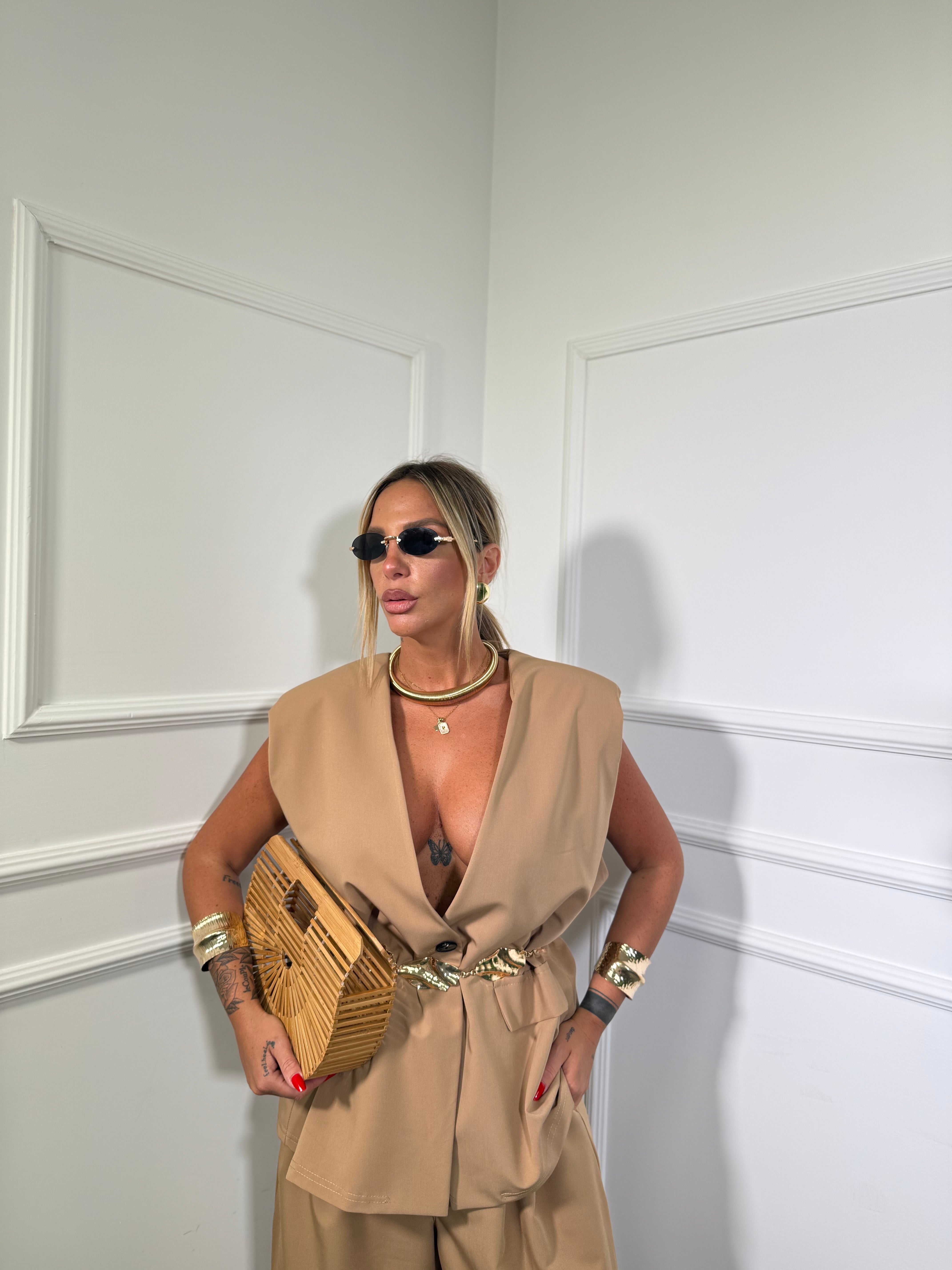 Tailleur con bermuda (curvy) Karol Camel 10055