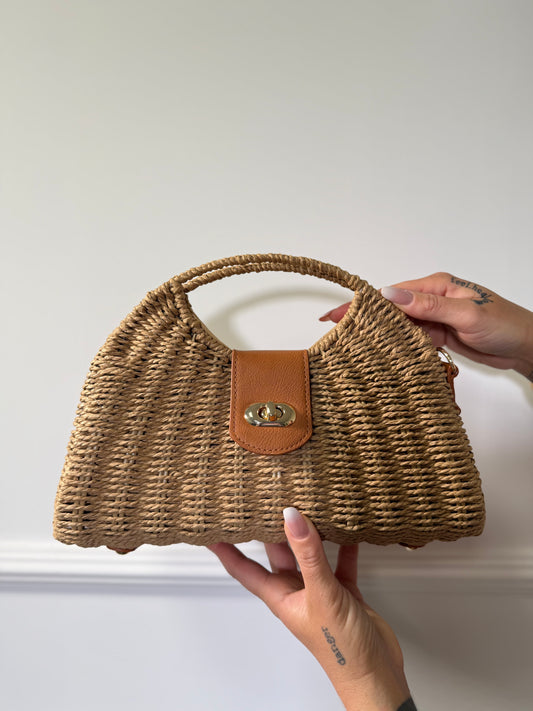 Borsa rigida a trapezio in paglia