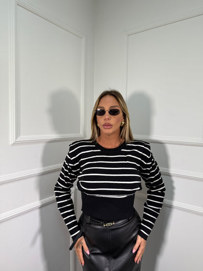 Maglioncino con spalline Minimal nero t186