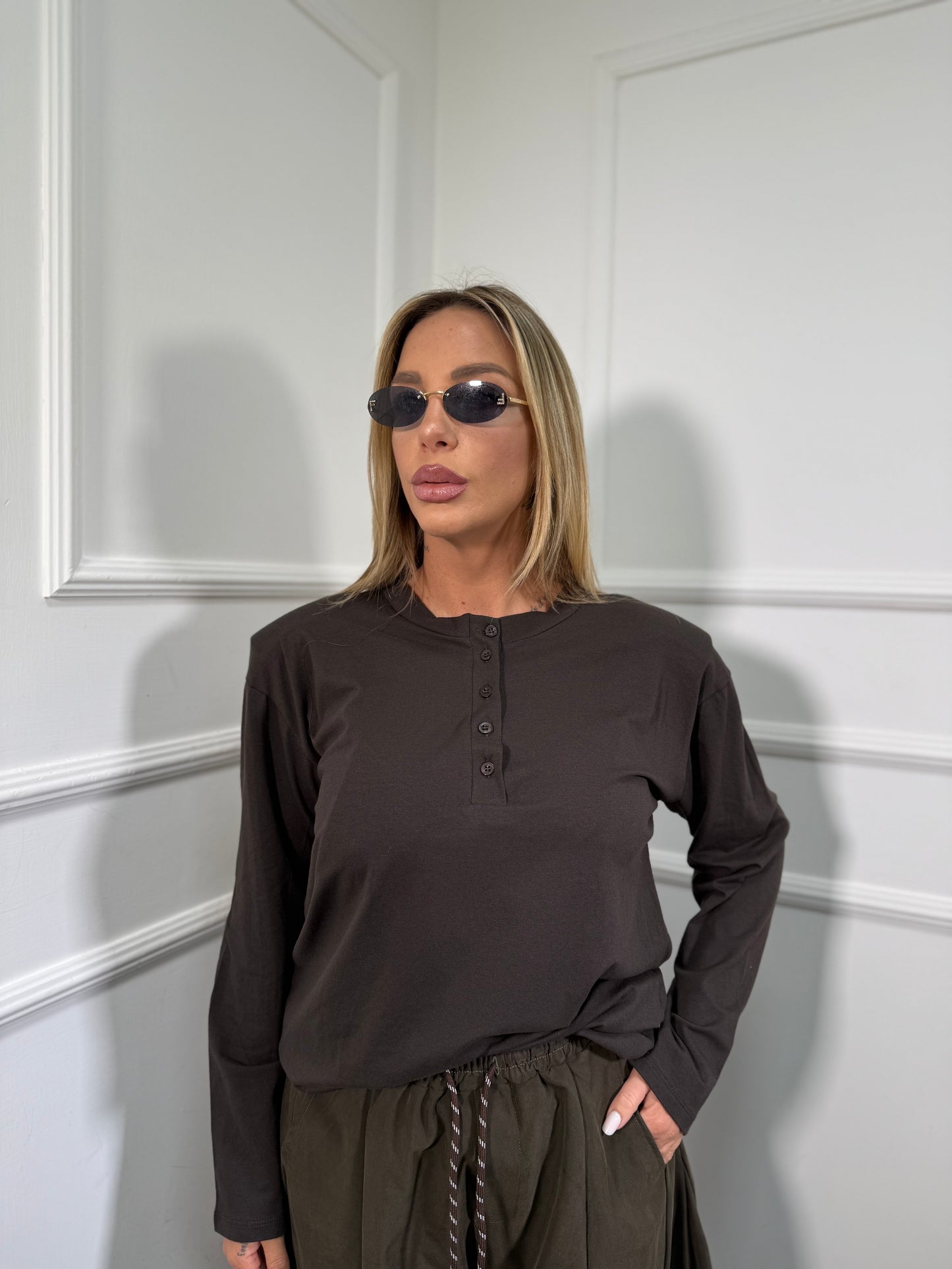 Shirt con bottoncini e spalline Maddy (vari colori) 22687