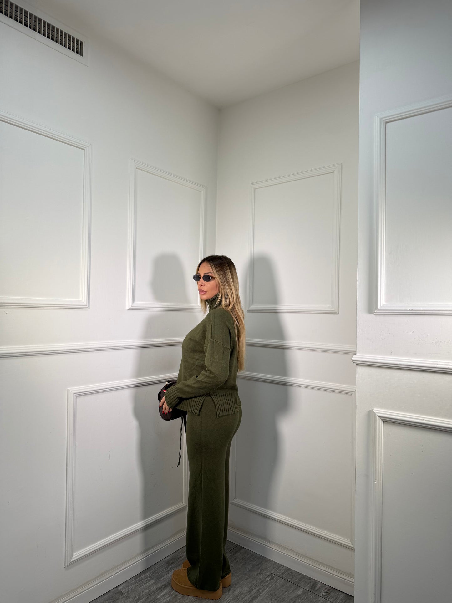 Coordinato lana rasata Snow verde oliva 016