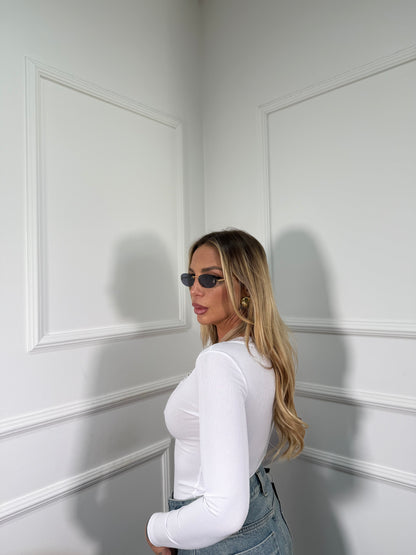 Shirt a costine con pizzo e bottoncini bianca