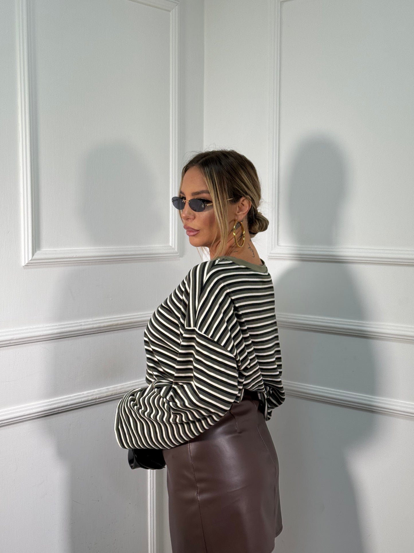 Minigonna in ecopelle con cinturino cioccolato 005034